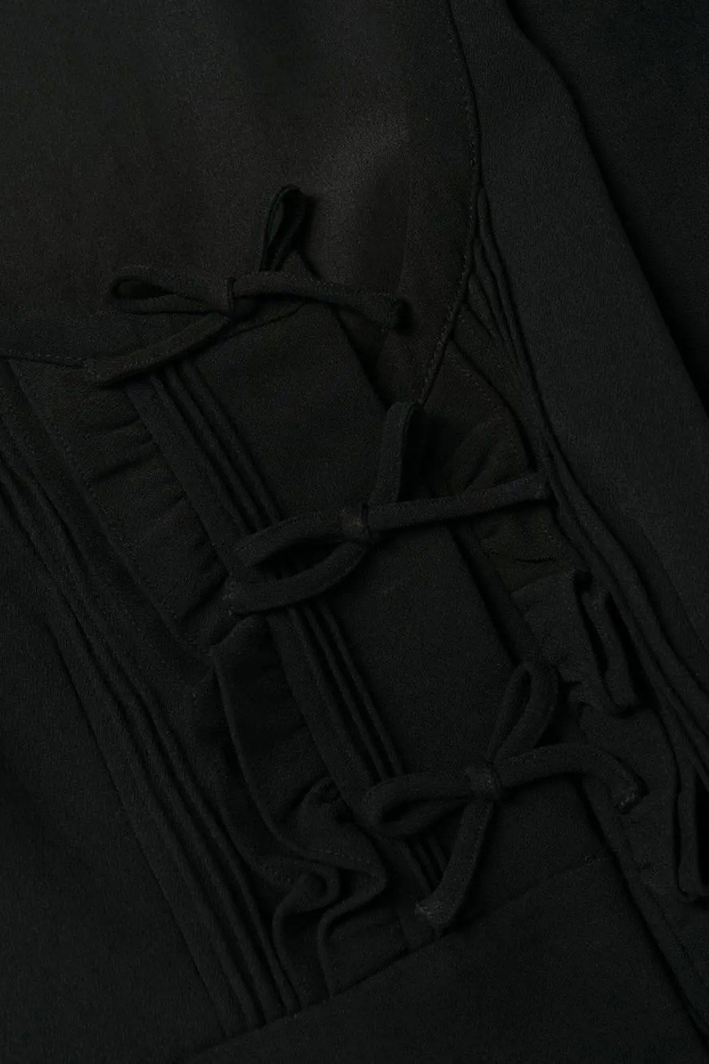 Long Sleeved Dress With Fitted Bodice And Maxi Pleated Skirt - Black