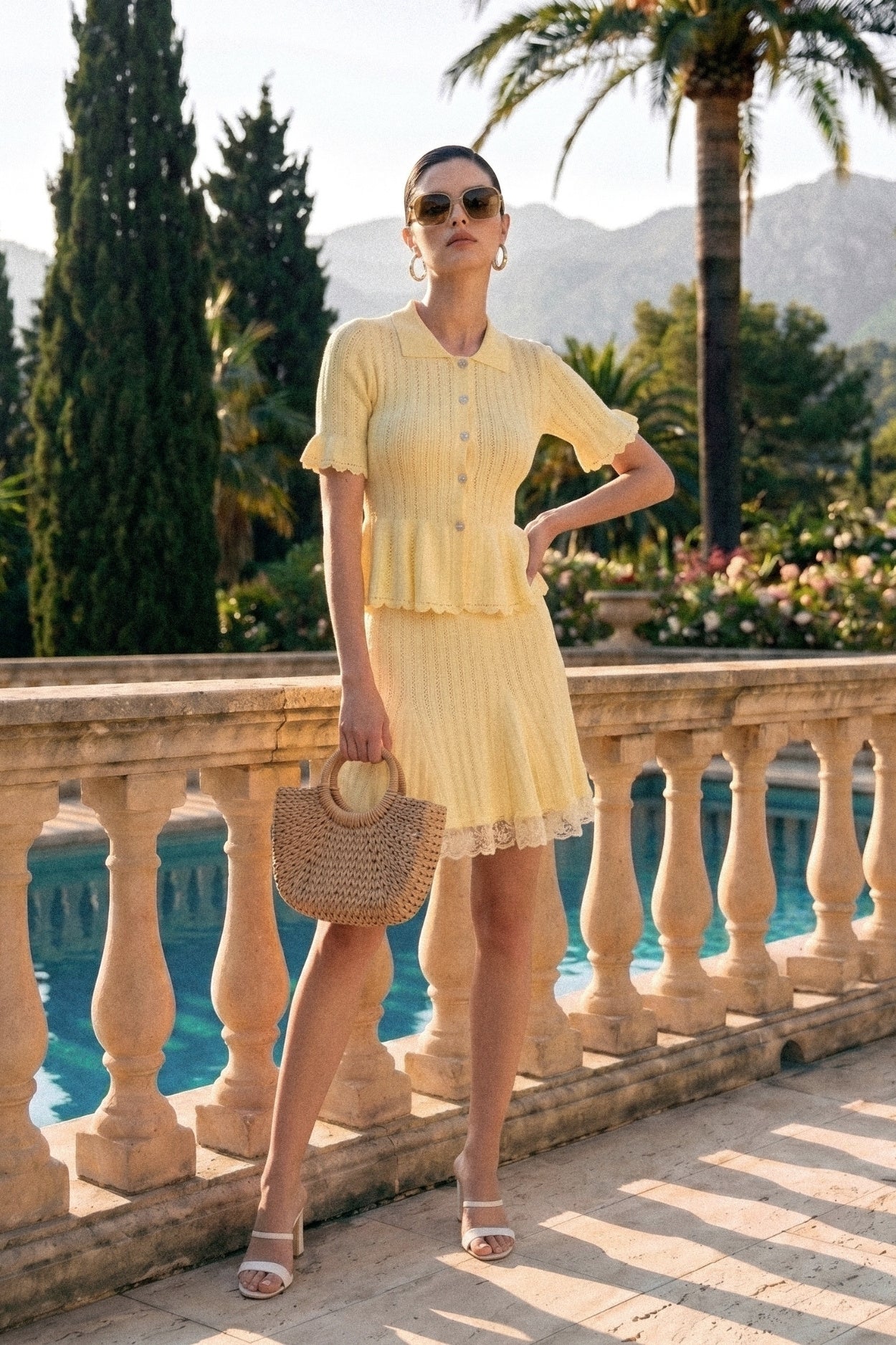 Rochie mini tricotată Peplum cu guler Peter Pan și tiv din dantelă - Galben