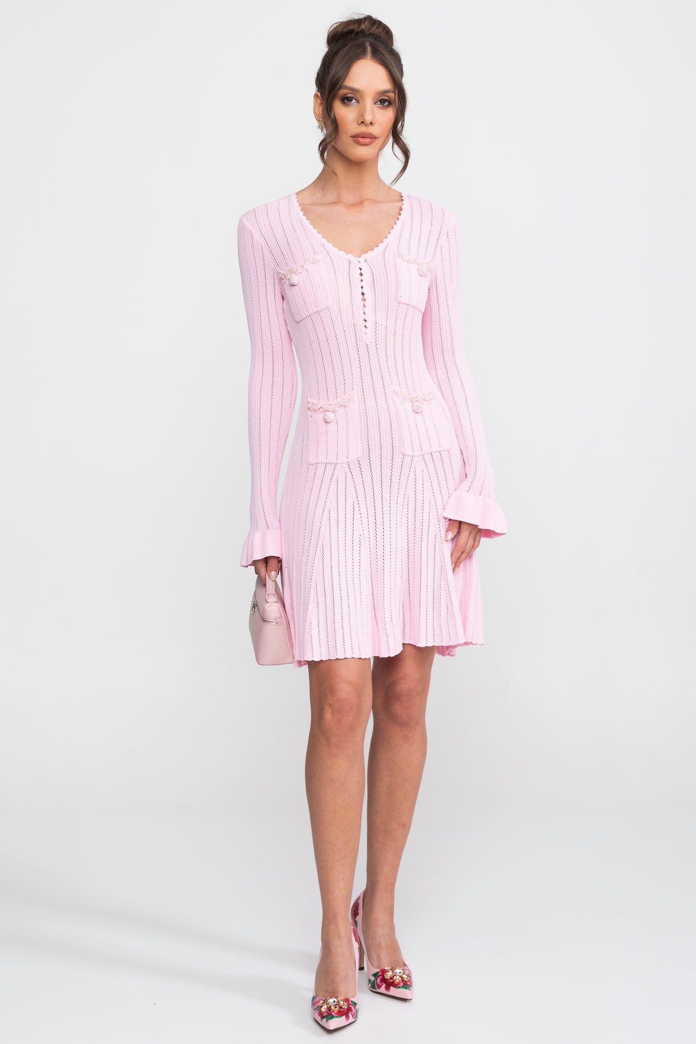 Rochie mini Open-Knit cu decolteu scallop și manșete cu volane - Roz