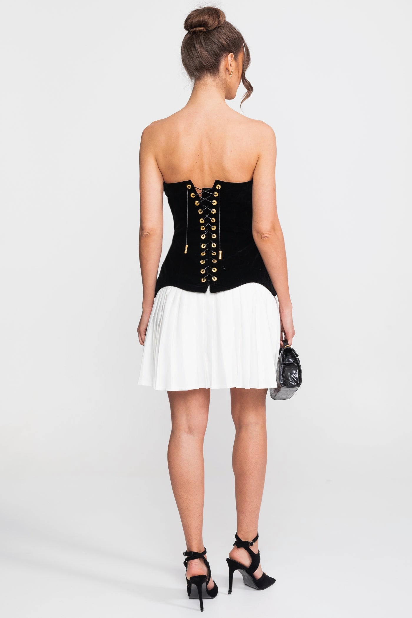 Rochie mini din catifea, fără bretele, cu fustă plisată contrastantă - Negru