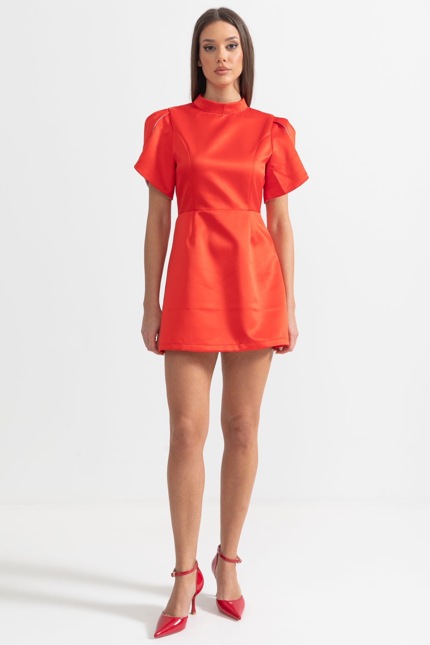 Rochie Mini Elegantă cu Decupaj la Spate și Fundă - Roșu