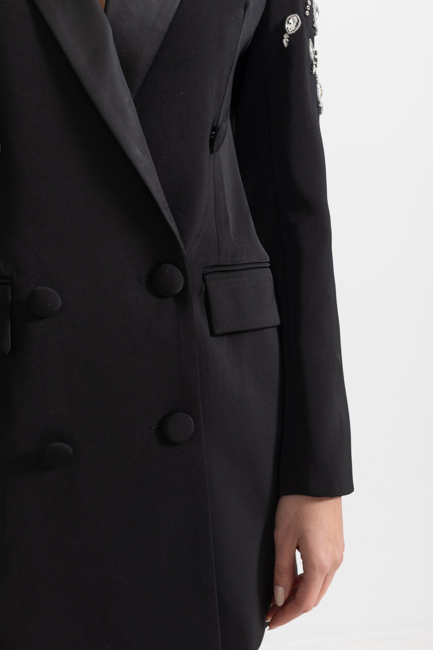 Sacou Elegant cu Umeri Împodobiți cu Diamante - Negru