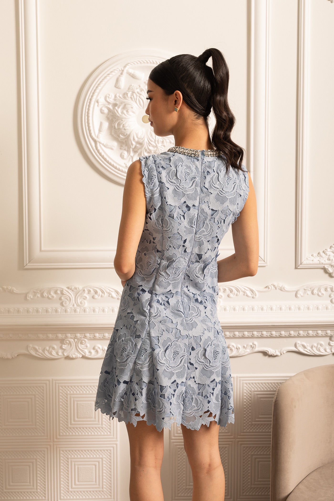 Rochie Mini din Dantelă cu Model Floral și Guler Sclipitor - Blue