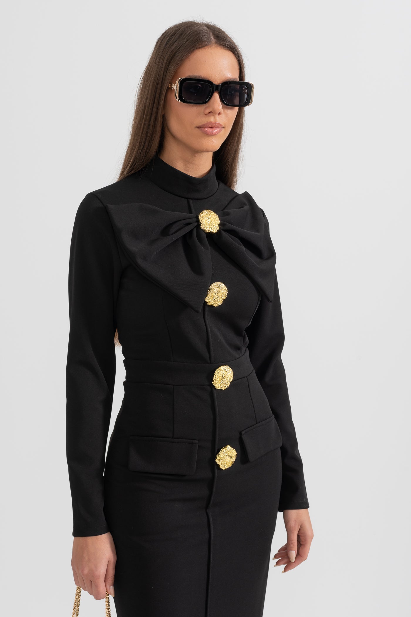 Rochie elegantă cu guler tip fundă și mâneci lungi - Neagră