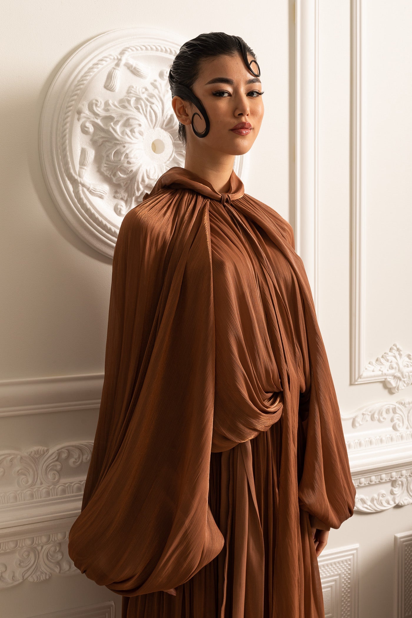 Elegant Gown With Voluminous Sleeves And Flowing Silhouette - Brown