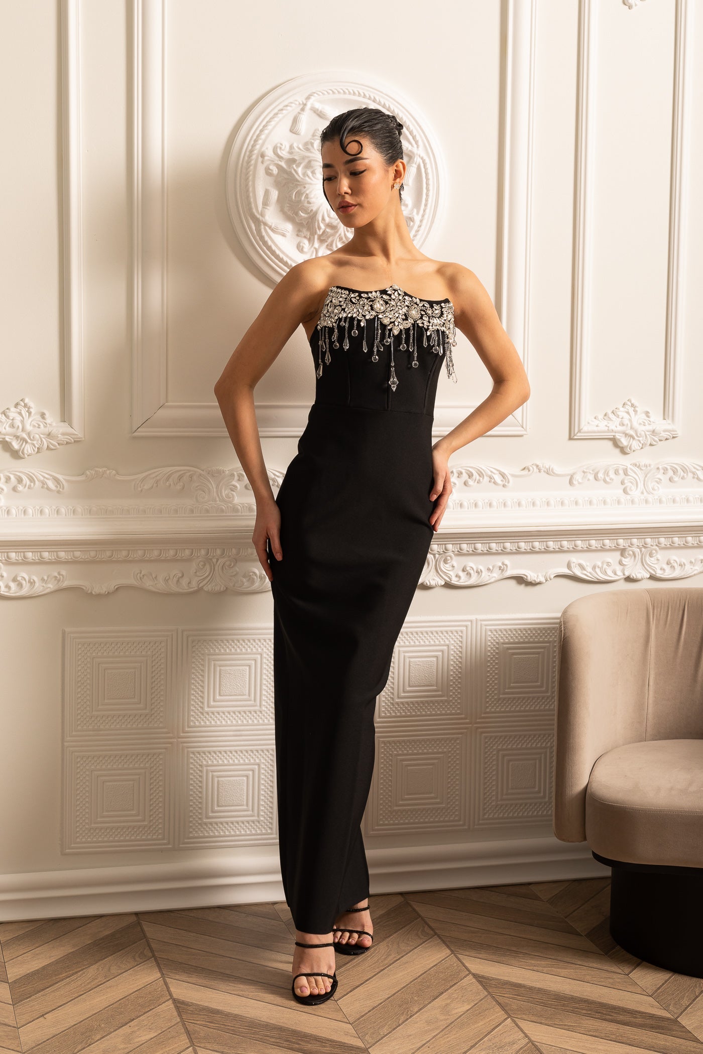 Rochie Corset Elegantă, Conformă, cu Ornamente Sclipitoare Argintii - Negru