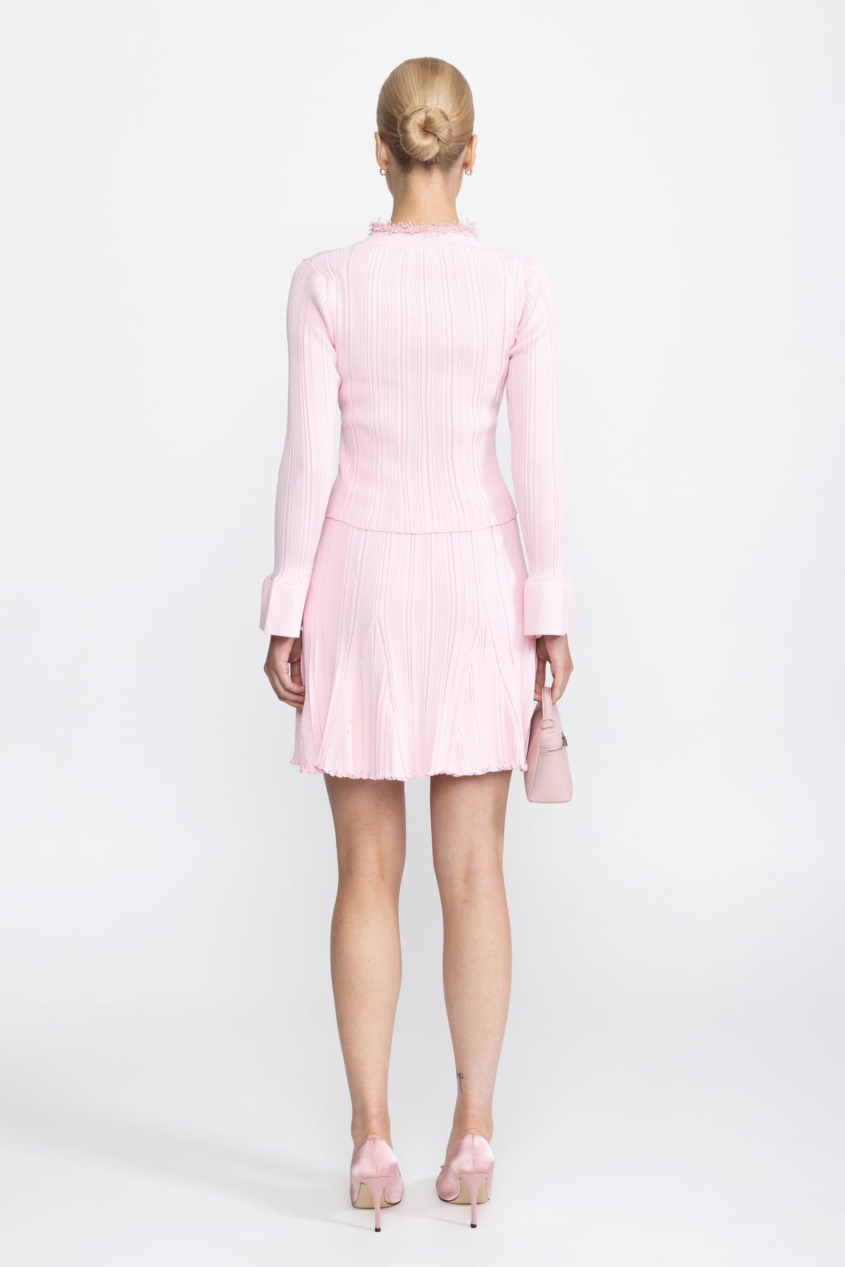 Set coordonat cardigan din tricot reiat cu bordură cu mărgele și fustă mini - Roz