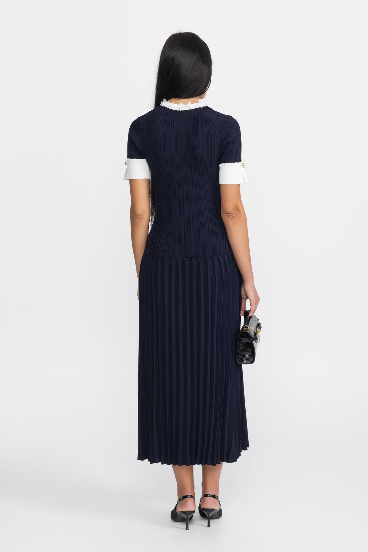 Rochie midi din tricot plisat cu volan la tiv - bleumarin