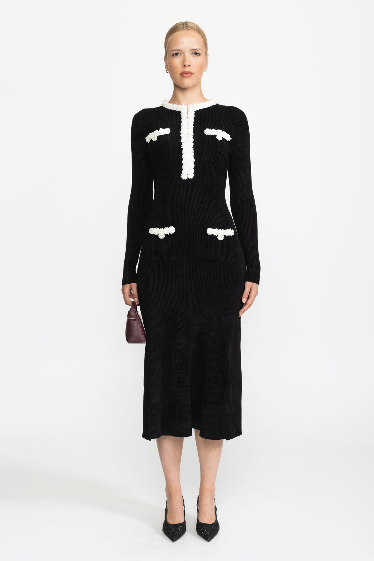 Rochie midi din tricot chenille cu garnitură bobble contrastantă - negru