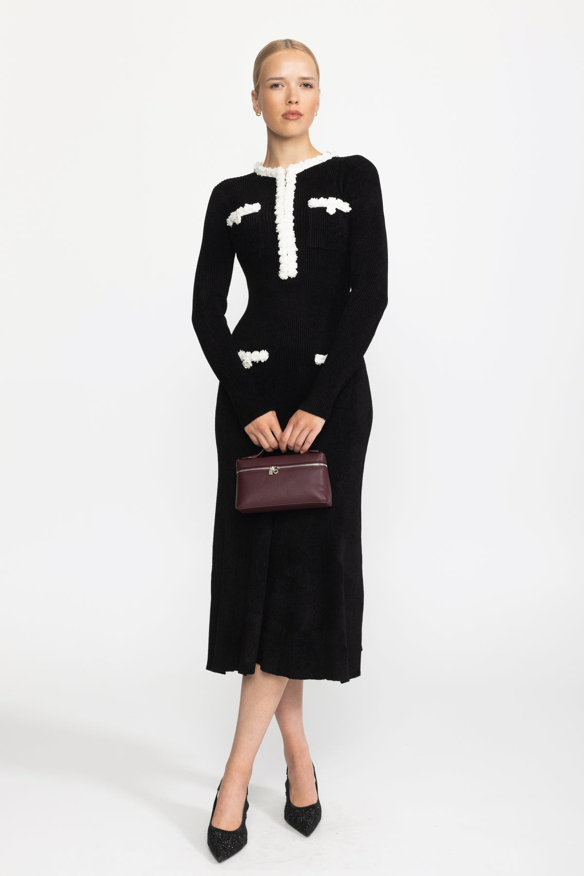 Rochie midi din tricot chenille cu garnitură bobble contrastantă - negru