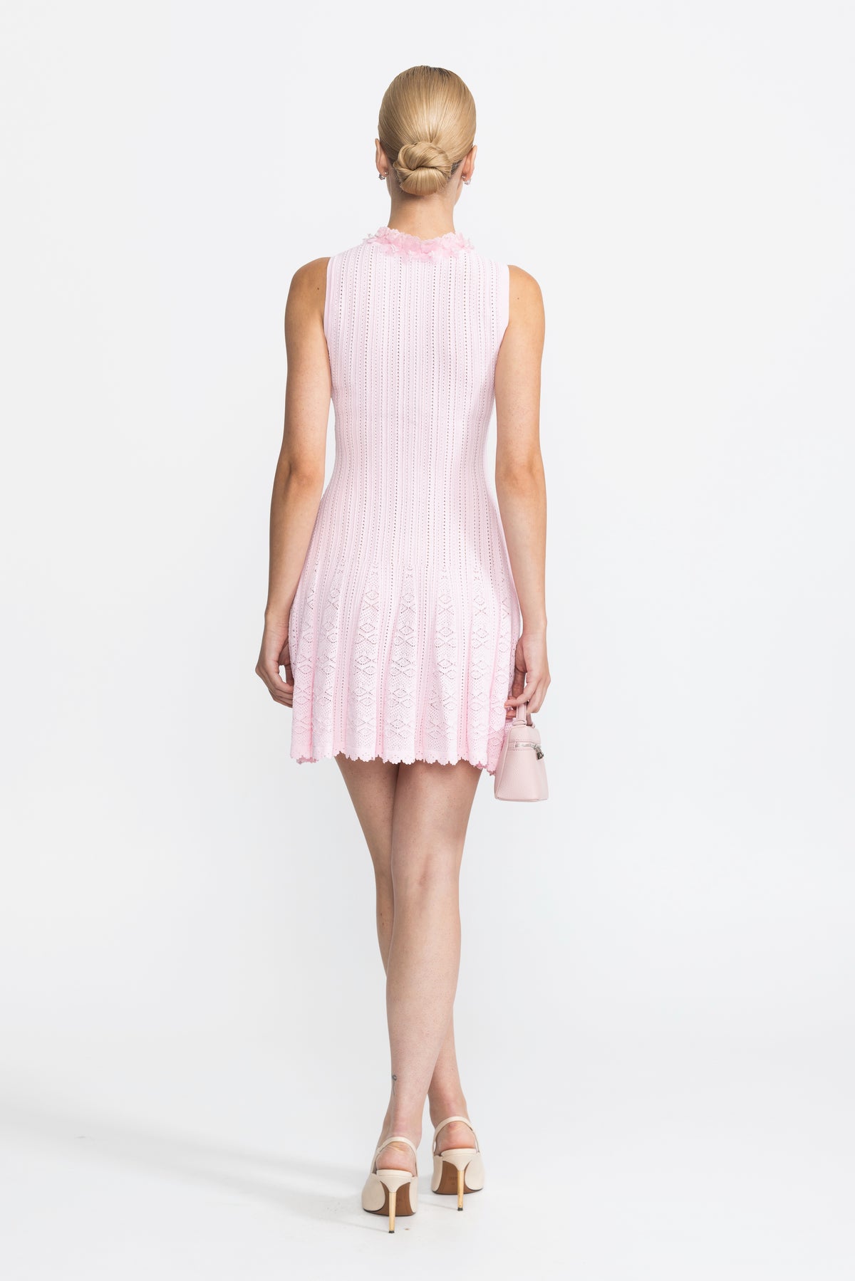 Rochie mini tricotată pointelle cu aplicații florale din organza - Roz