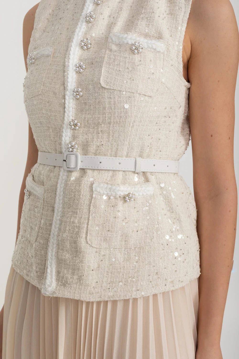 Set texturat cu buzunare frontale și fustă plisată transparentă - Ivoire