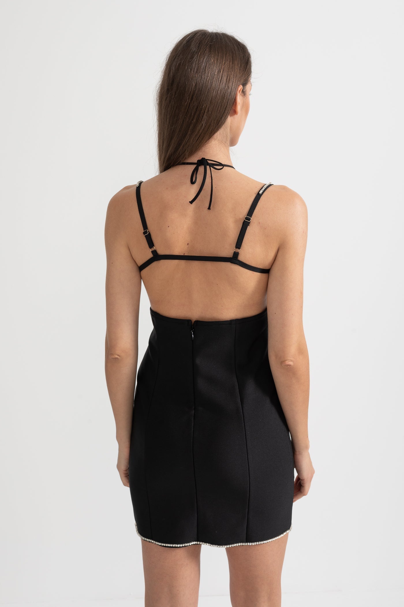 Rochie Mini cu Bretele Subțiri Delicate și Detaliu în Formă de Inimă din Cristale pe Corset - Negru