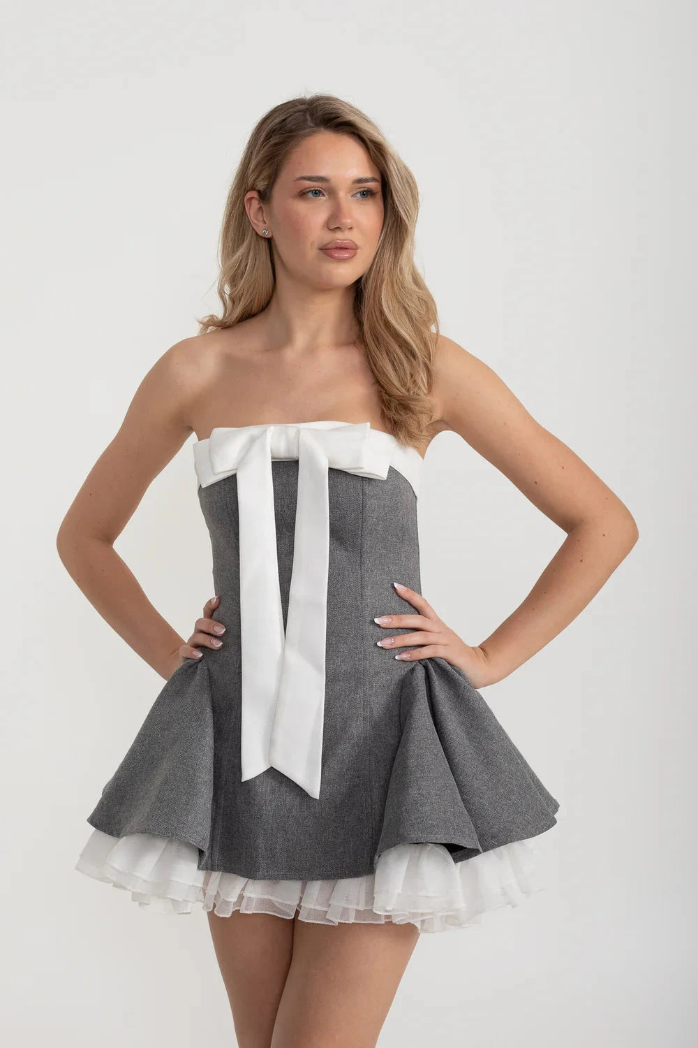 Corset Strapless Mini Dress With Flared Skirt And White Bow Accent - Gray