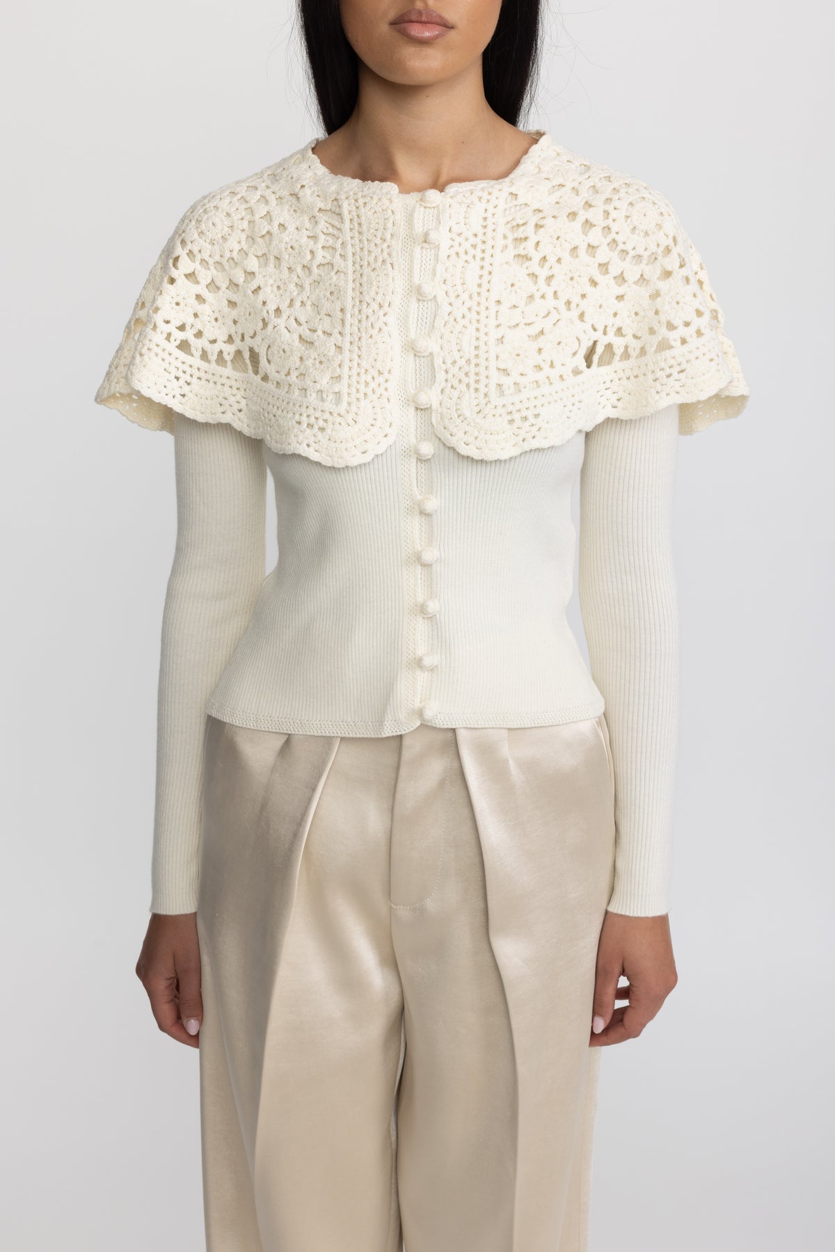 Cardigan din tricot reiat cu guler pelerină croșetat - Ivoire