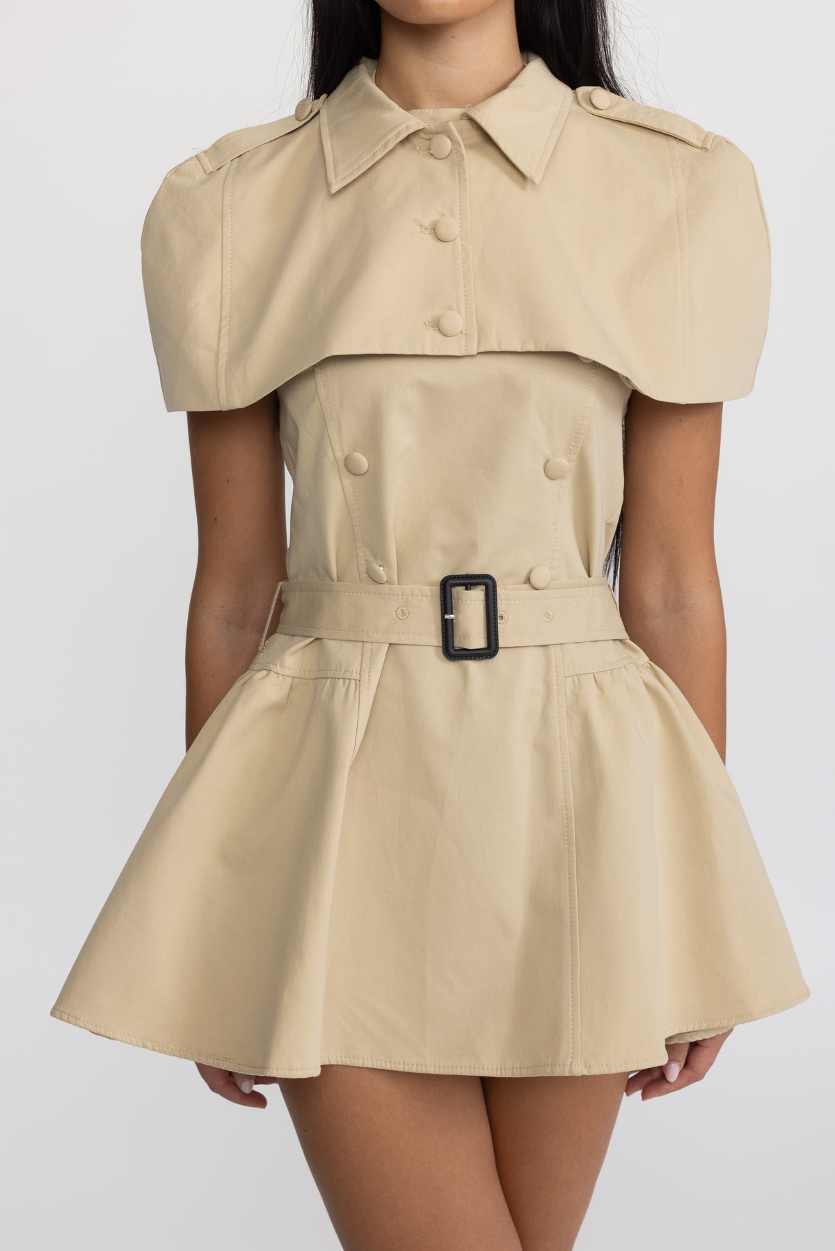 Rochie mini tip trench cu decolteu halter și capă detașabilă - kaki