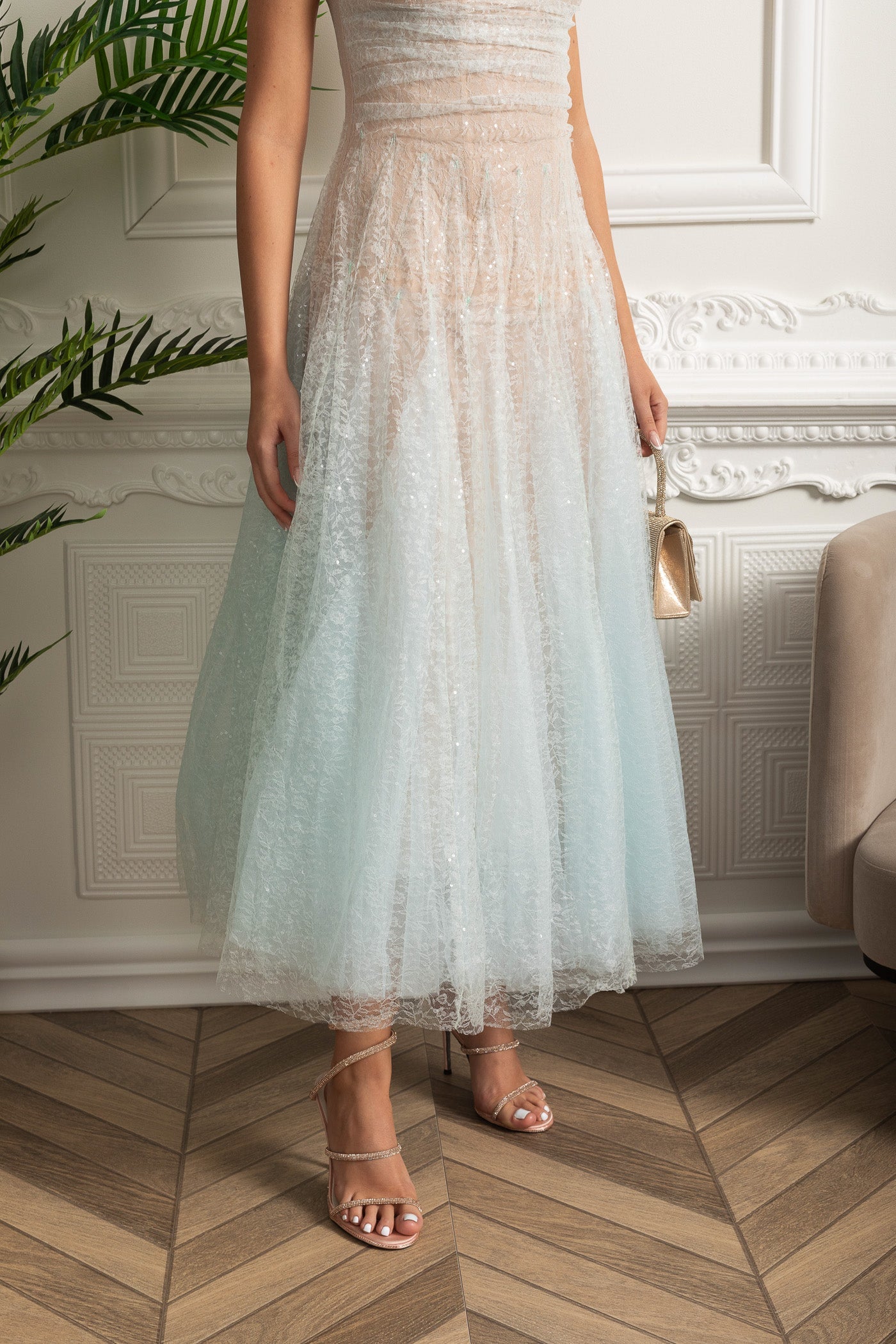 Rochie midi fără bretele, croială în A, cu suprapunere texturată sclipitoare - Degradé turcoaz