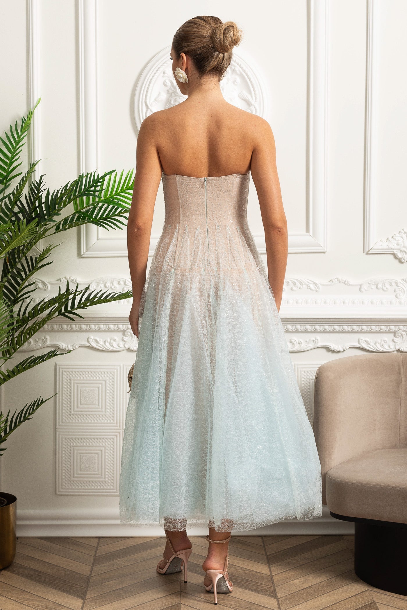 Rochie midi fără bretele, croială în A, cu suprapunere texturată sclipitoare - Degradé turcoaz