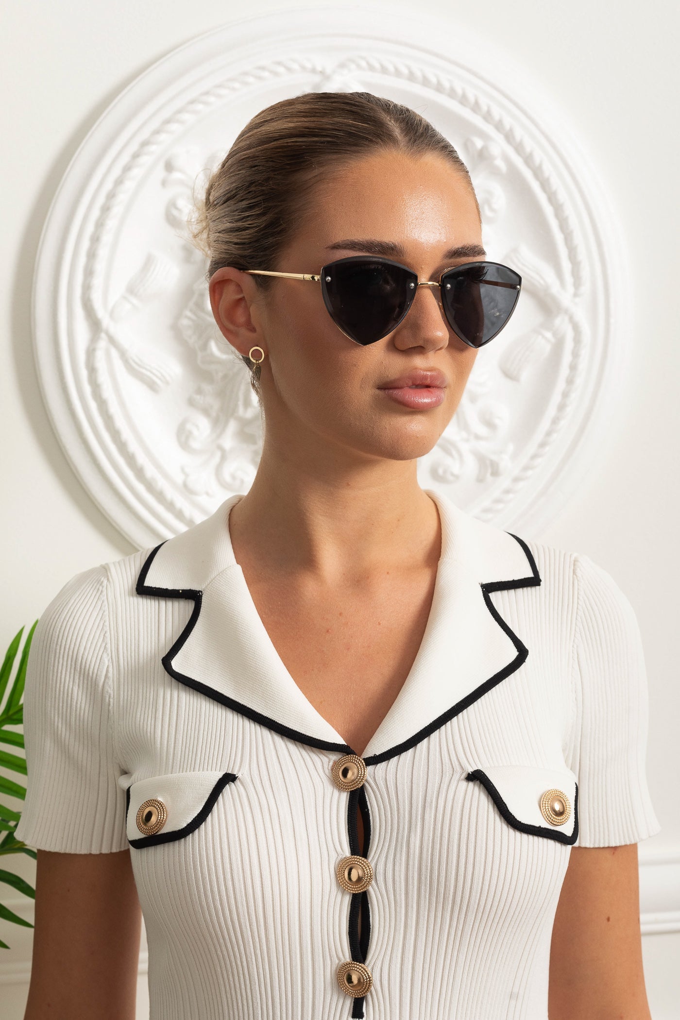 Rimless Triangle-Shaped Sunglasses with Ultra-Slim Metal Temples – Black