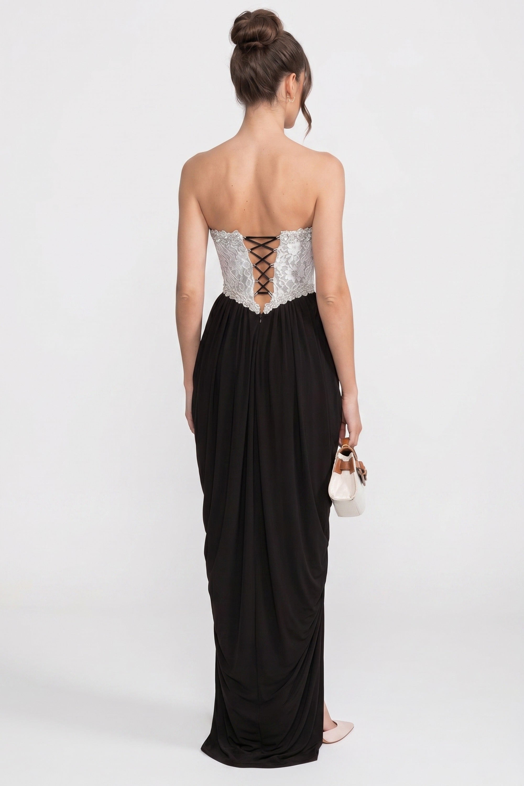 Rochie fără bretele cu corset 3D floral și fustă neagră drapată - Alb+Negru