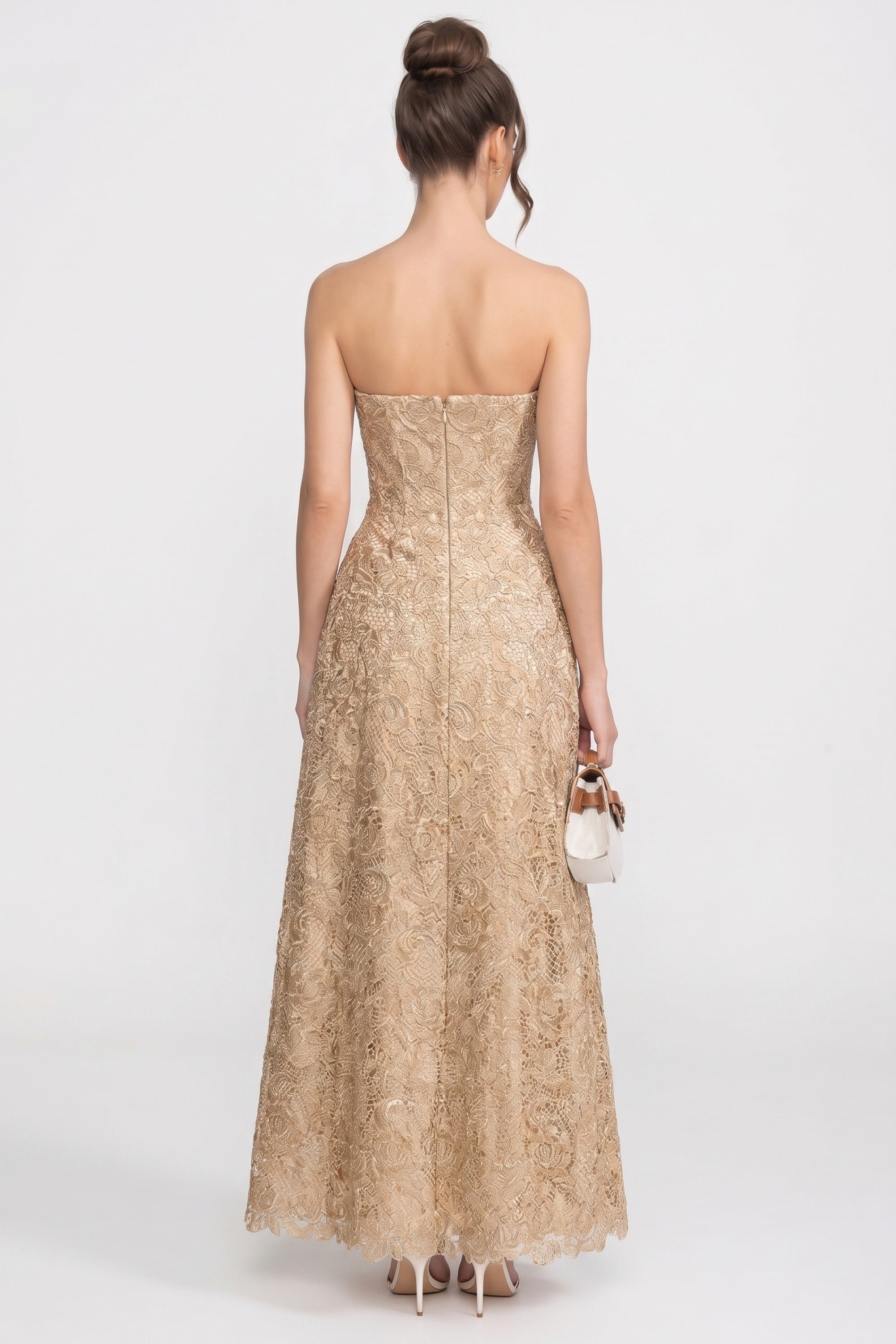 Rochie de gală cu dantelă florală, fără bretele, cu fustă amplă în linie A - Gold