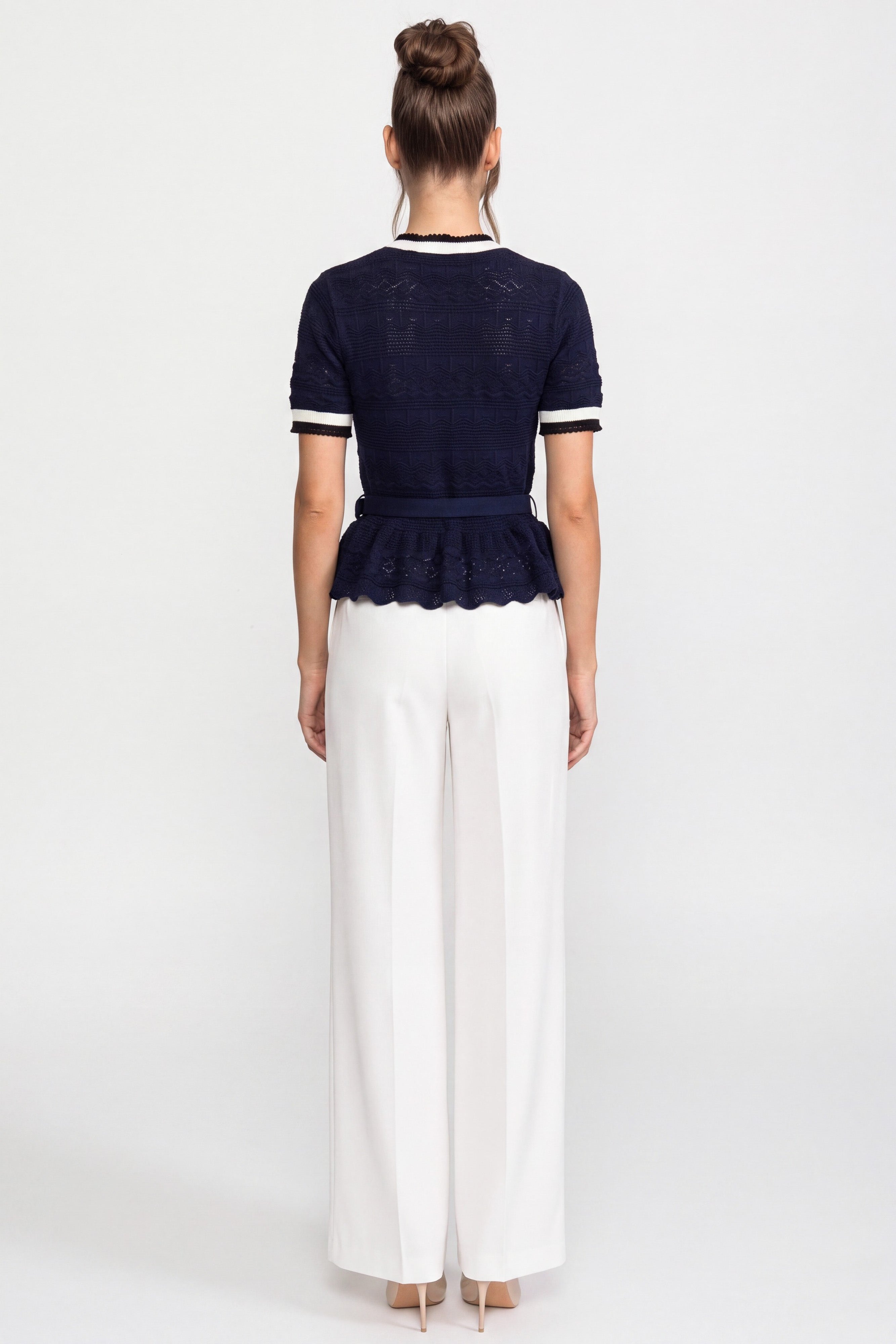 Top tricotat peplum cu guler sailor contrastant și nasturi cu perle - Navy