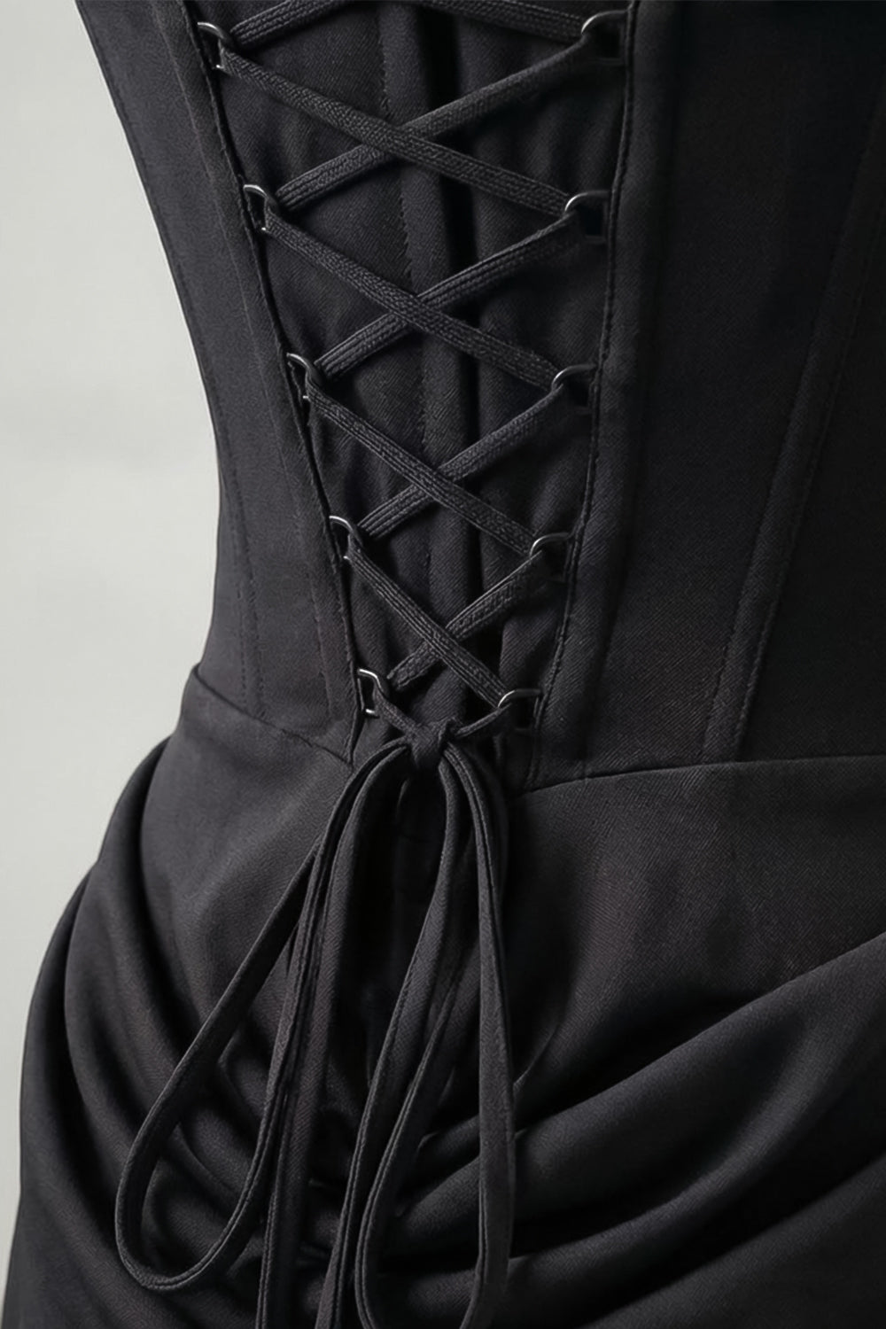 Rochie Maxi Corset cu Detaliu Drapat pe Șold – Negru
