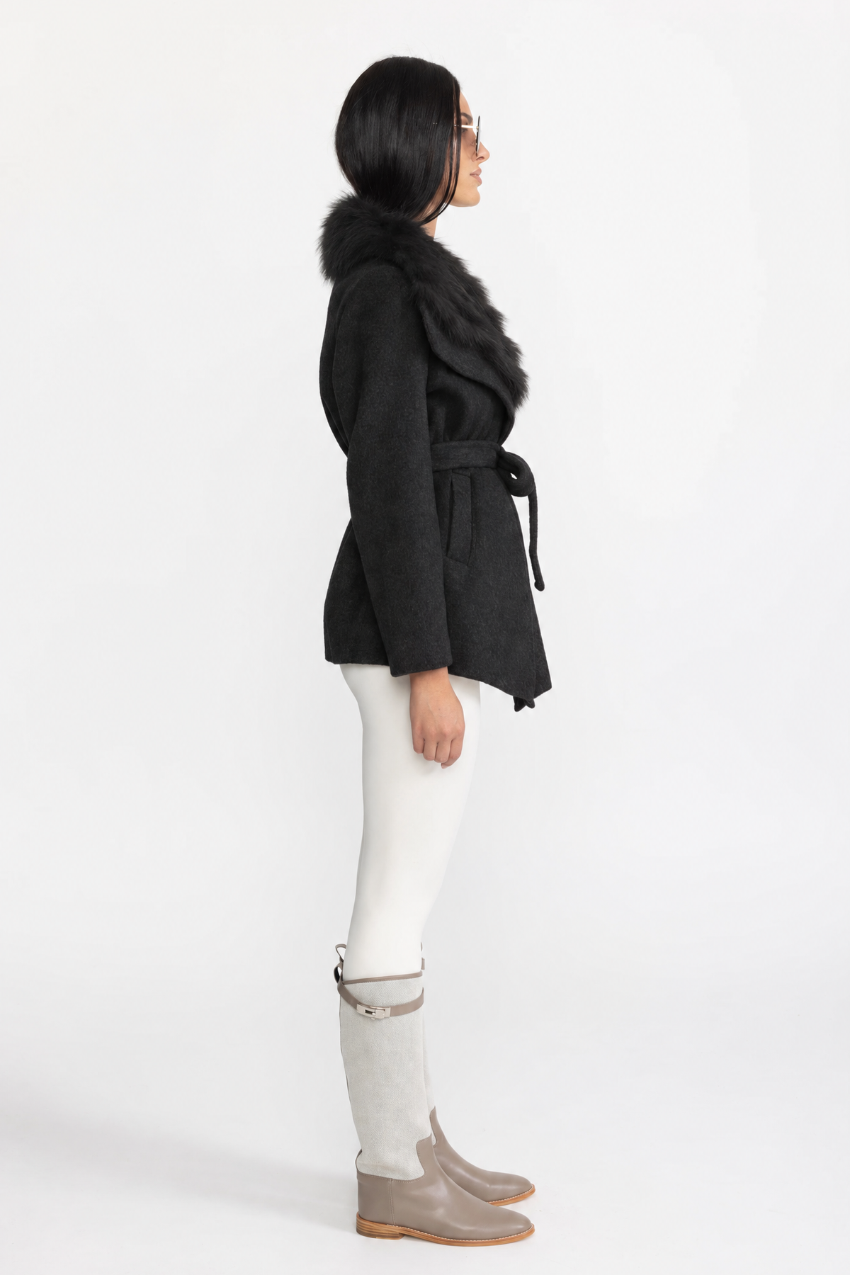 Wool Coat with Oversized Fur Collar And Belt - Black