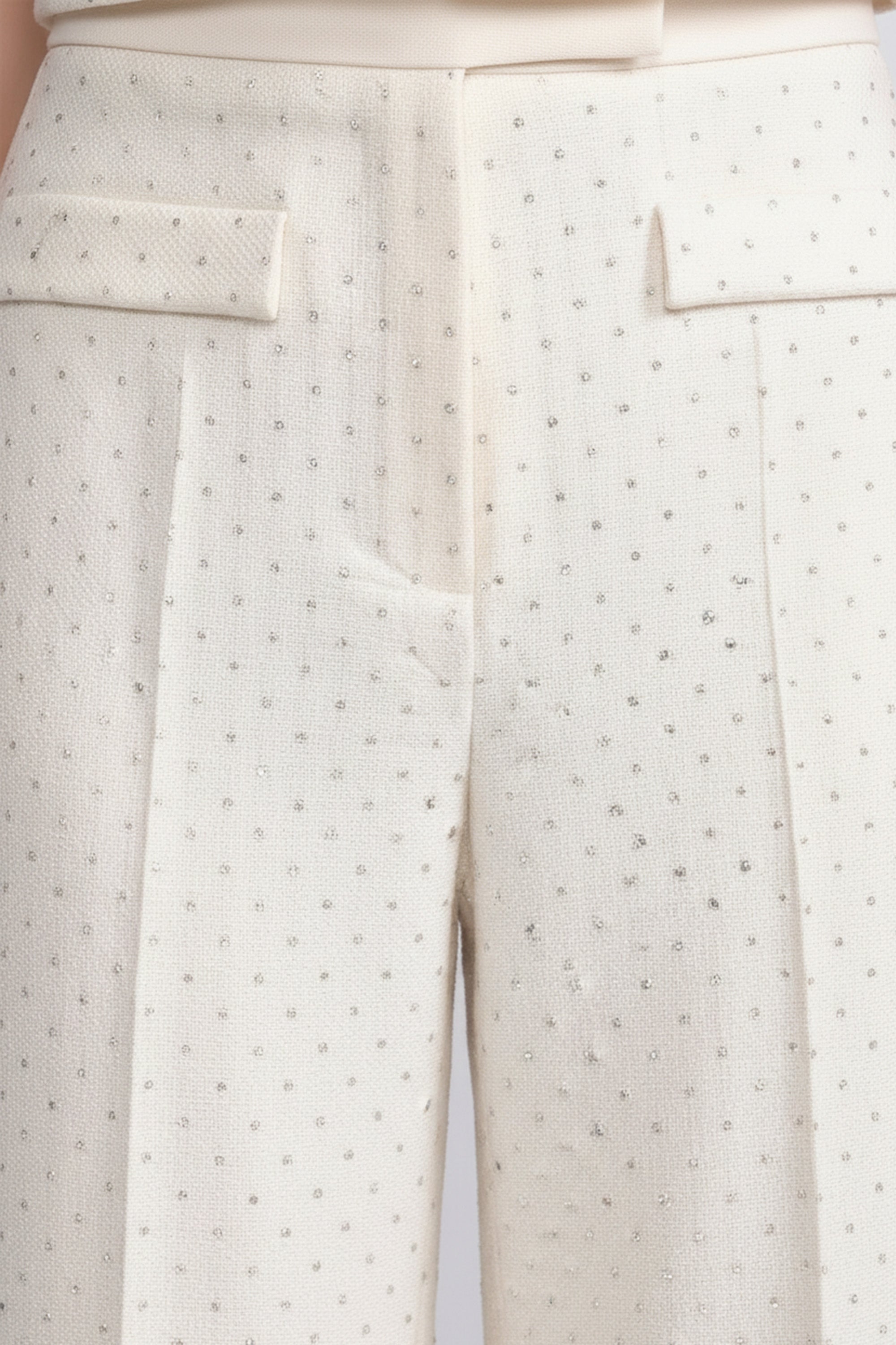 Pantaloni wide-leg din tweed cu aplicații decorative și buzunare aplicate - Ivoire