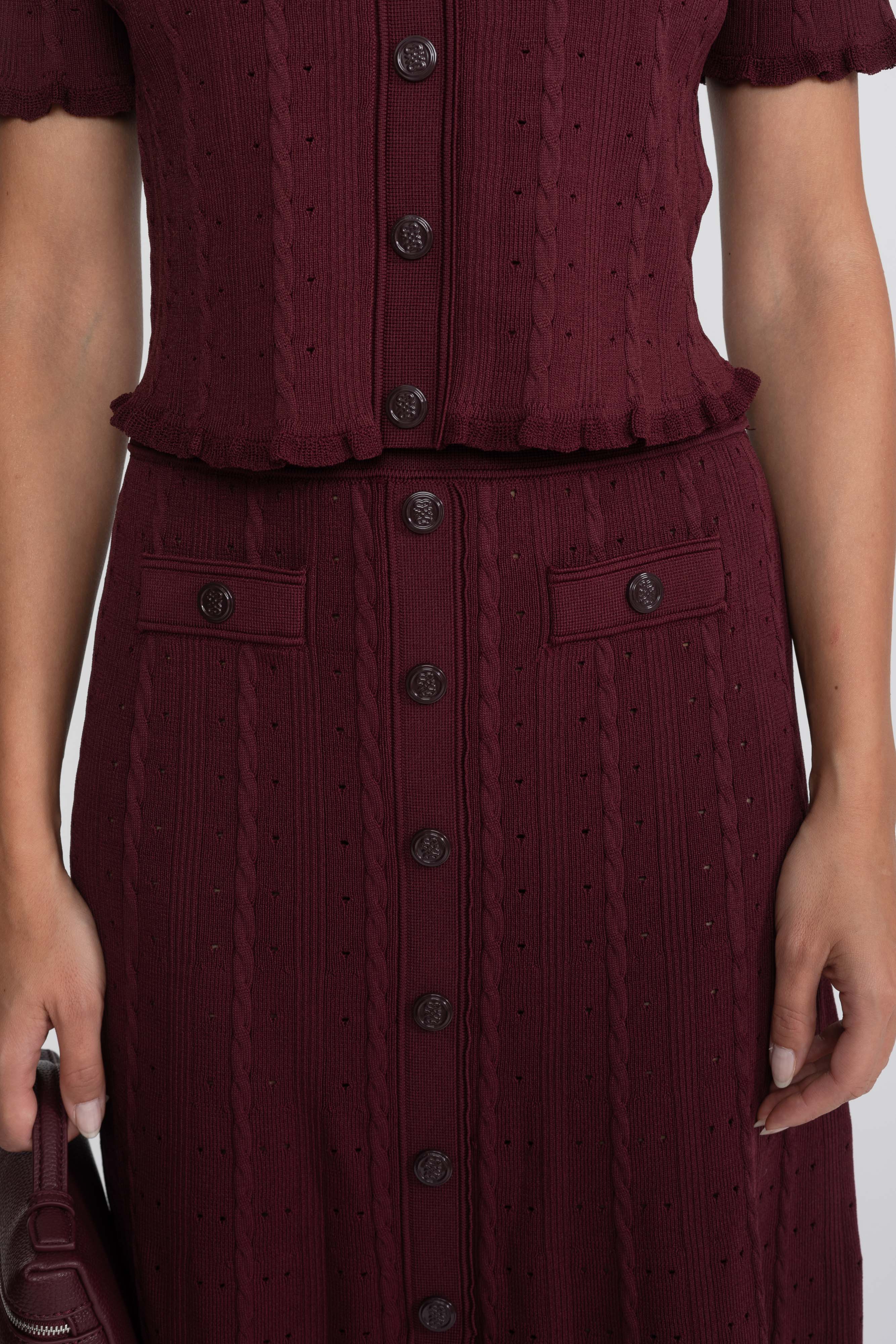 Set tricotat ribat coordonat cu cardigan cu nasturi în față și fustă maxi asortată - Burgundy