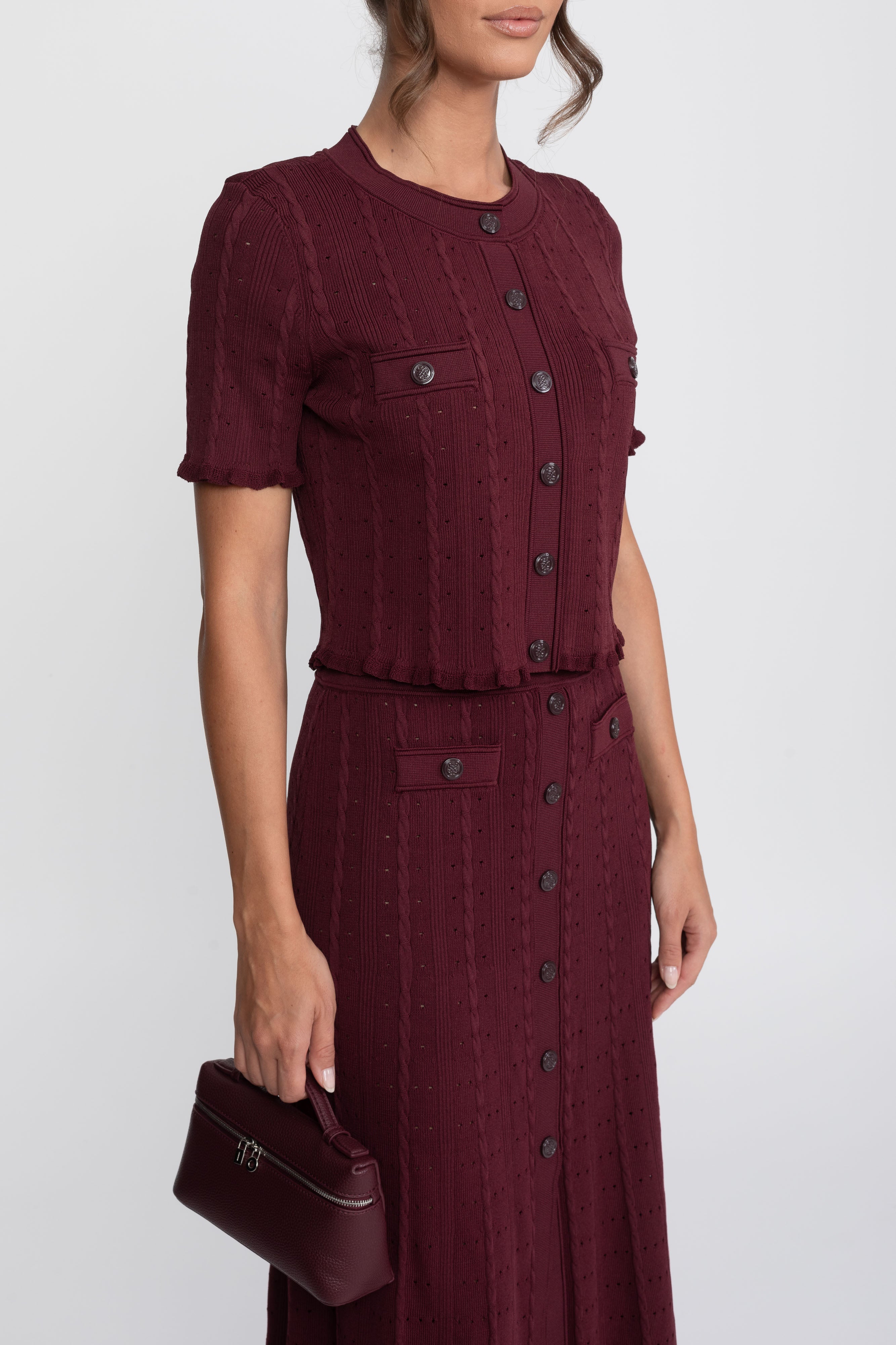 Set tricotat ribat coordonat cu cardigan cu nasturi în față și fustă maxi asortată - Burgundy