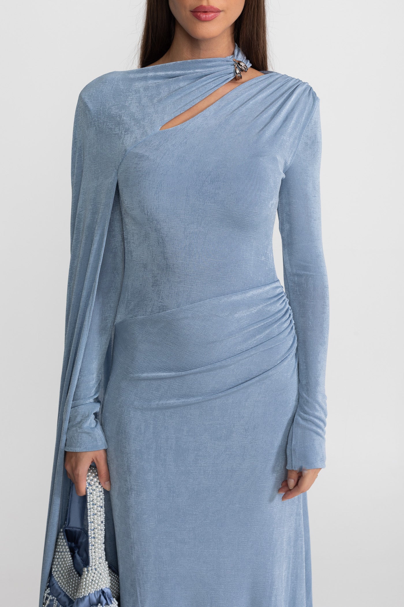 Rochie Elegantă Drapată cu Decupaj Asimetric – Blue