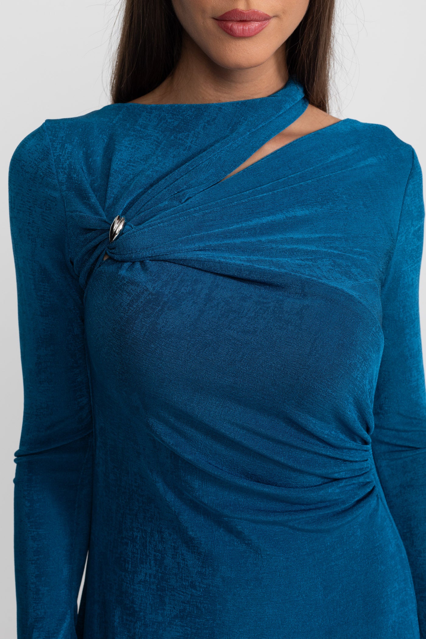 Rochie Maxi Drapată cu Decupaj și Detaliu Elegant - Teal