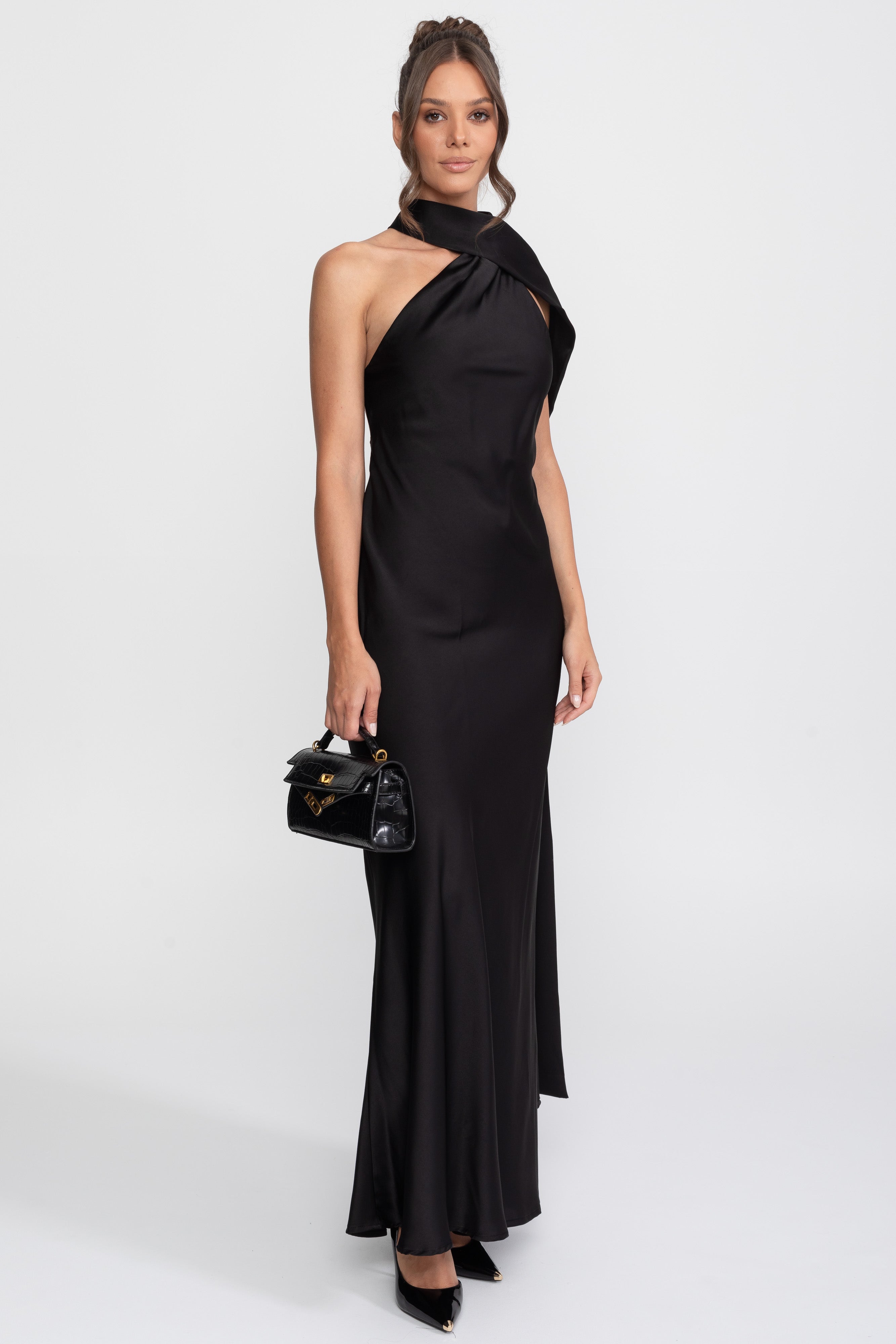 Rochie slip din satin cu halter răsucit și decolteu asimetric - Negru