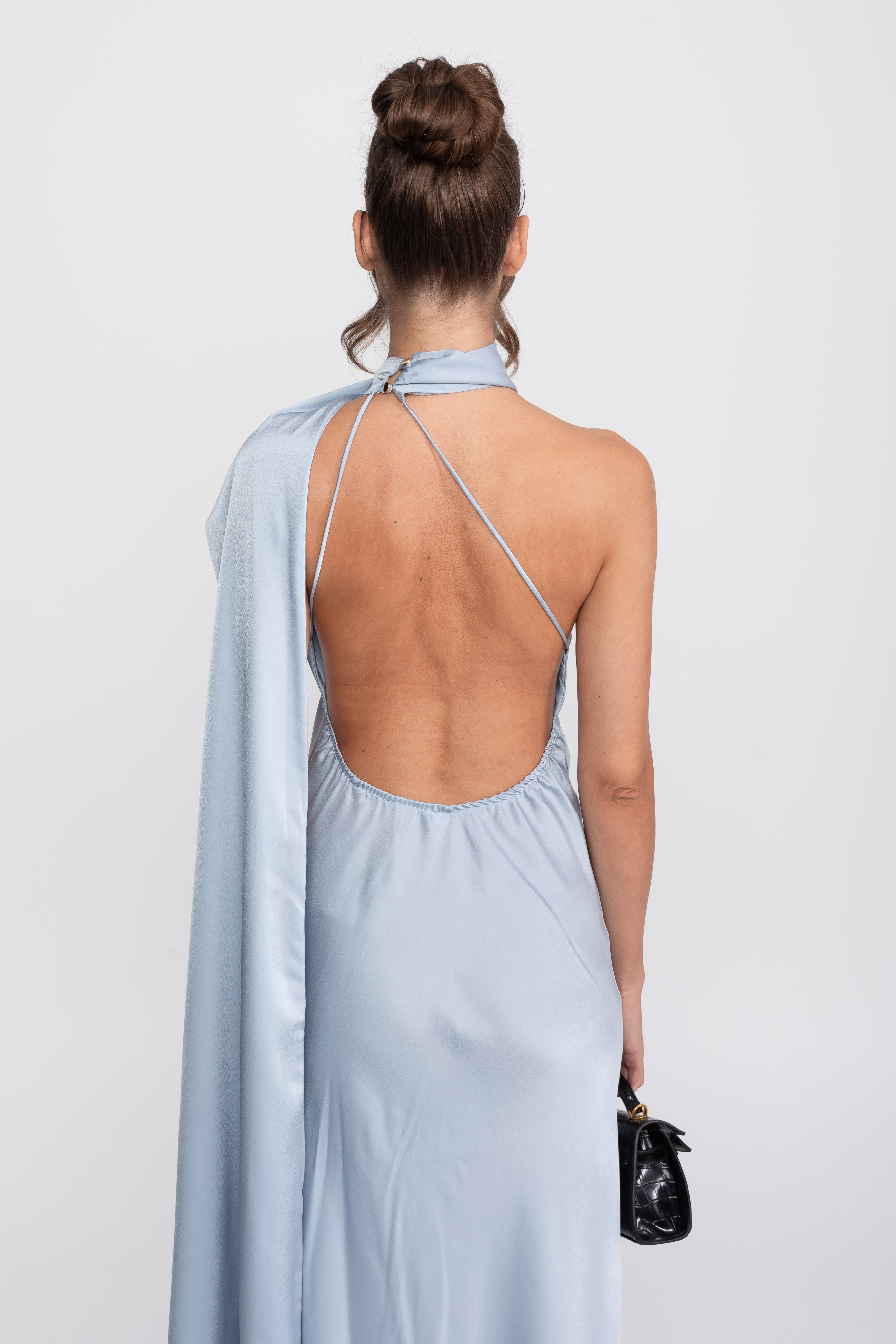 Rochie slip din satin, cu halter răsucit și decolteu asimetric - Albastru