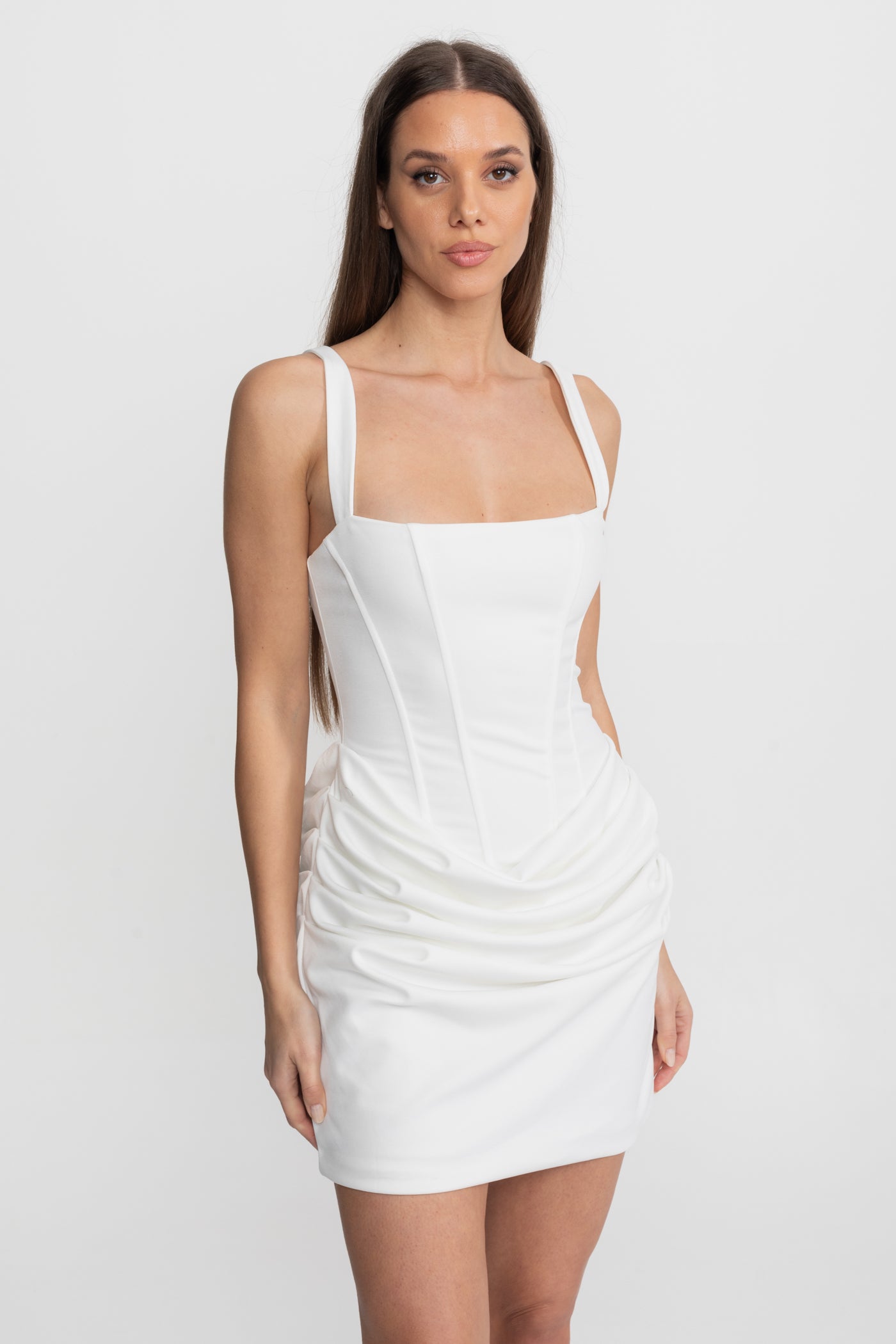 Rochie Mini Corset cu Detaliu Plisat pe Fustă – Alb