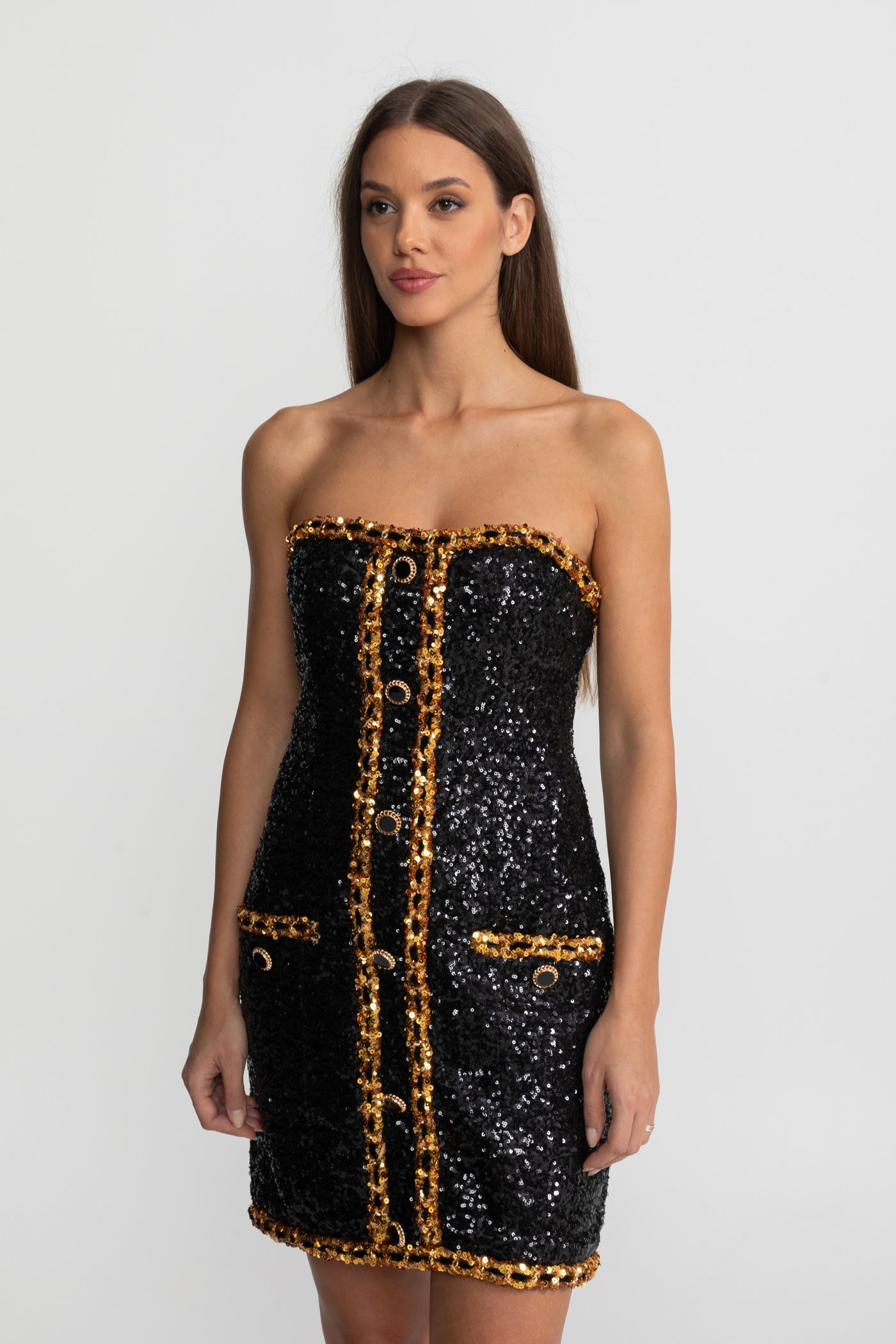 Rochie mini fără bretele cu paiete și detalii cu lanț – Negru