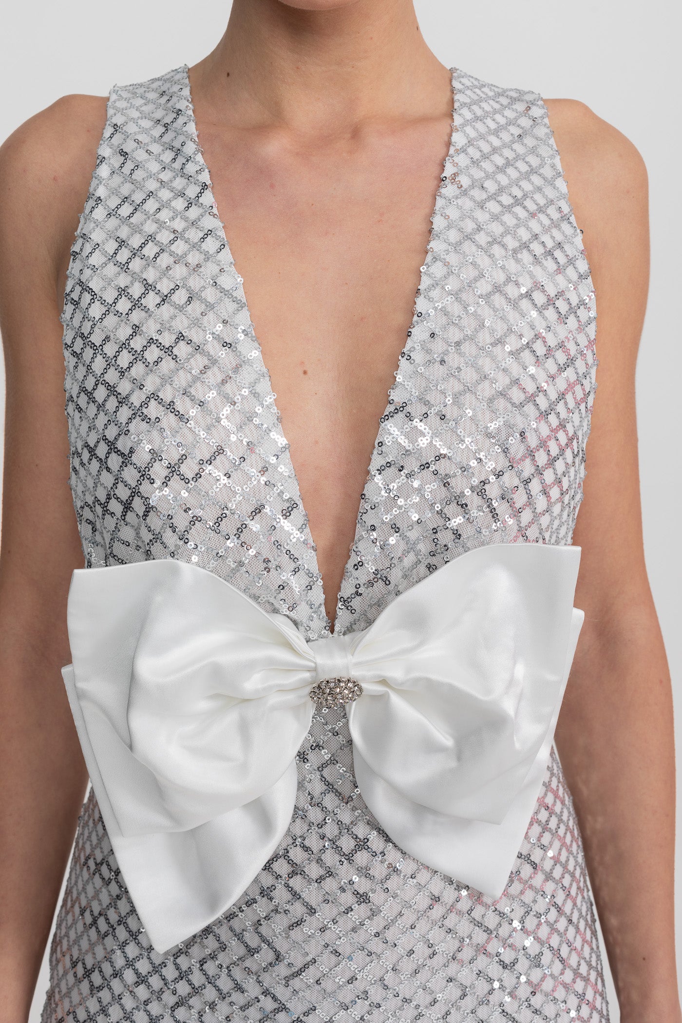 Rochie Maxi cu Paiete și Detaliu cu Fundă din Satin - Gri Deschis