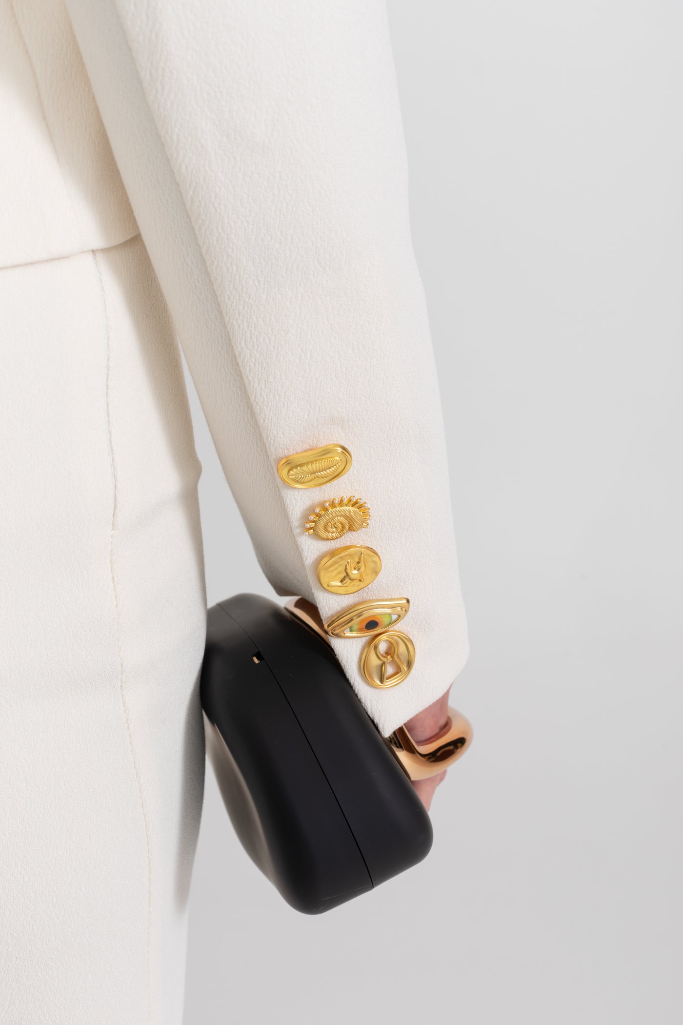 Set Co-ord cu Nasturi Aurii Impunători - Alb