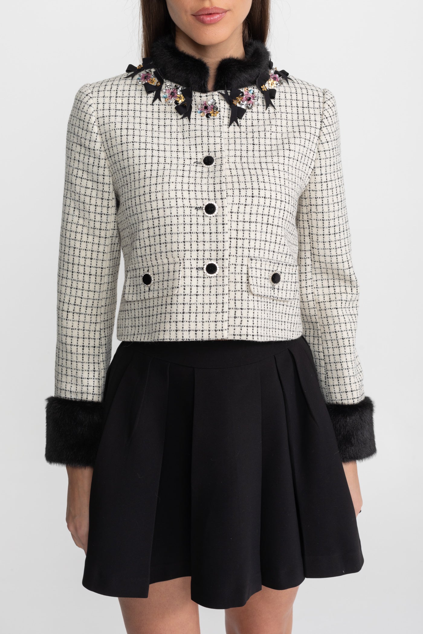 Textured Tweed Jacket with Embellished Fox Fur Collar – Ivoire & Black