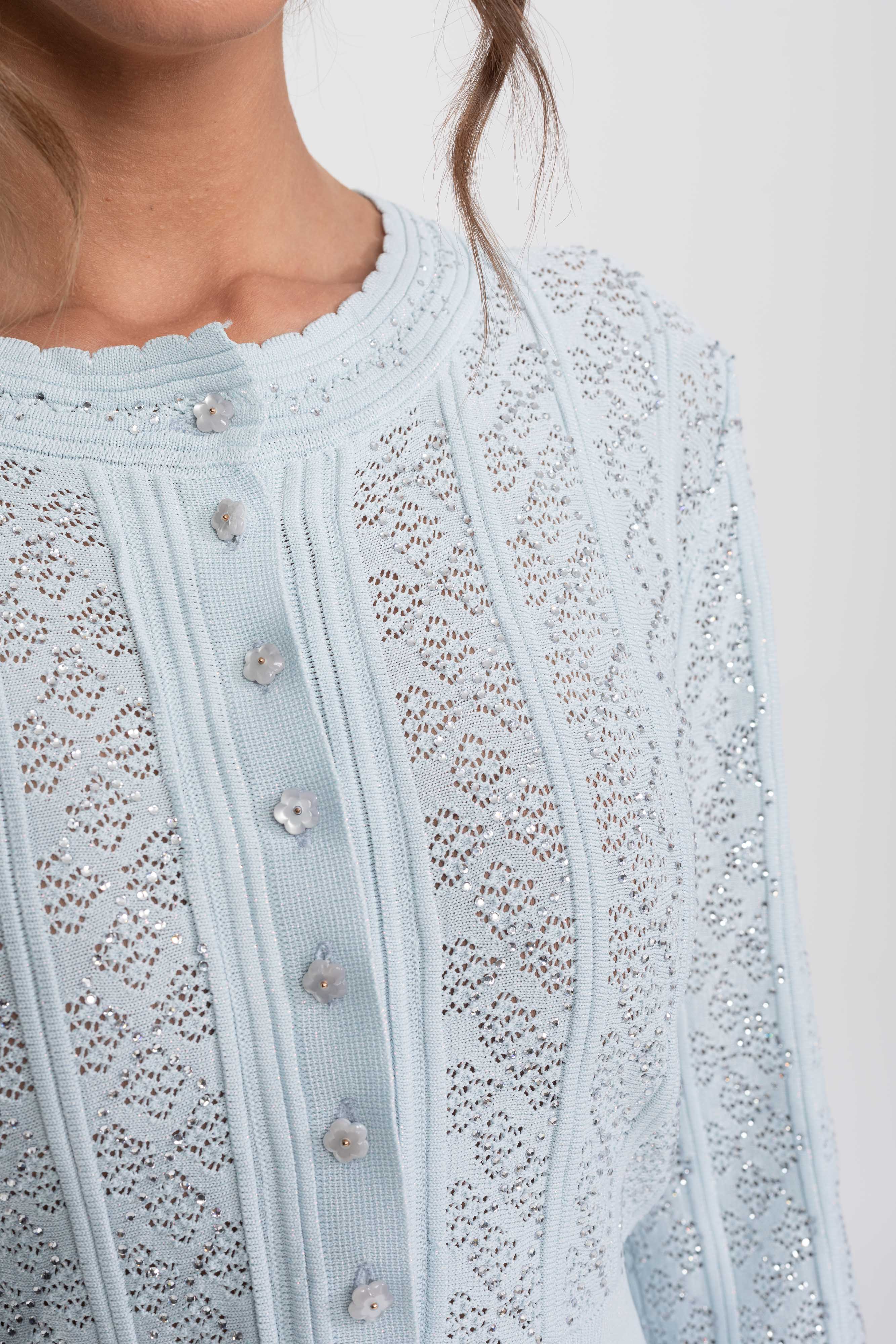 Set coordonat din tricot cu eyelet, cu cardigan și fustă maxi - light blue