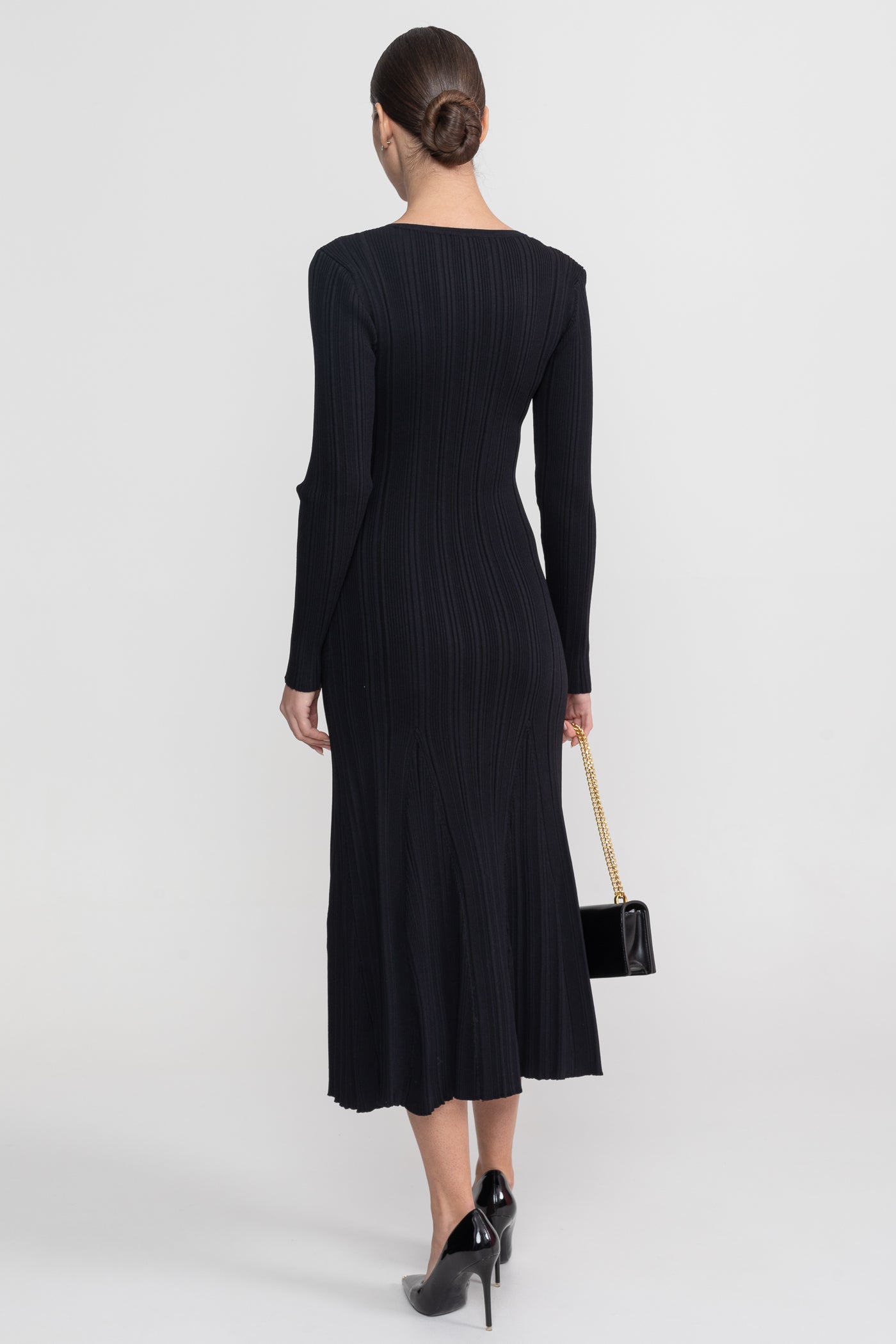 Rochie midi cu mâneci lungi și model reiat, decolteu în V cu dantelă - Negru
