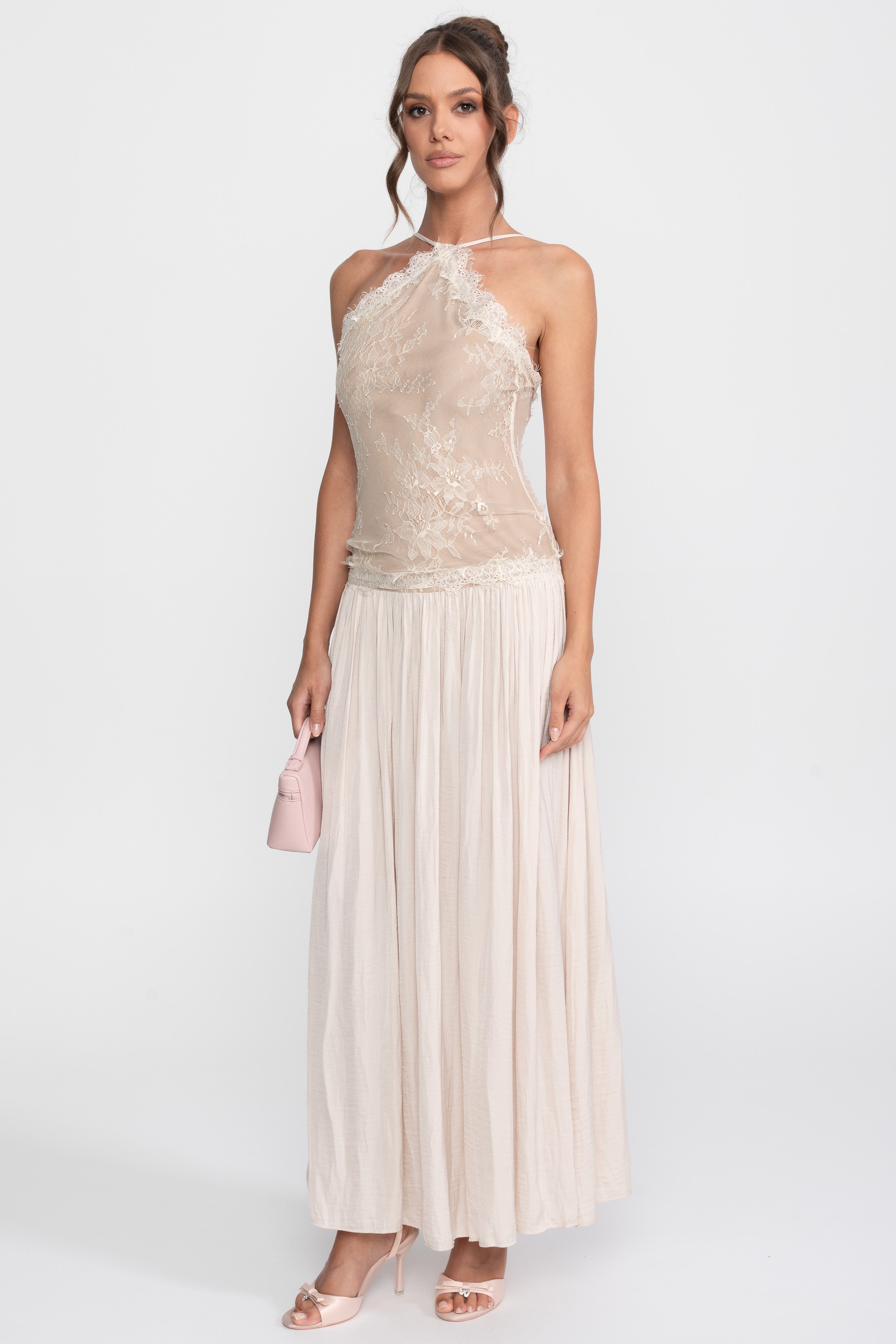 Rochie maxi fără mâneci cu halter din dantelă și fustă plisată - Cream
