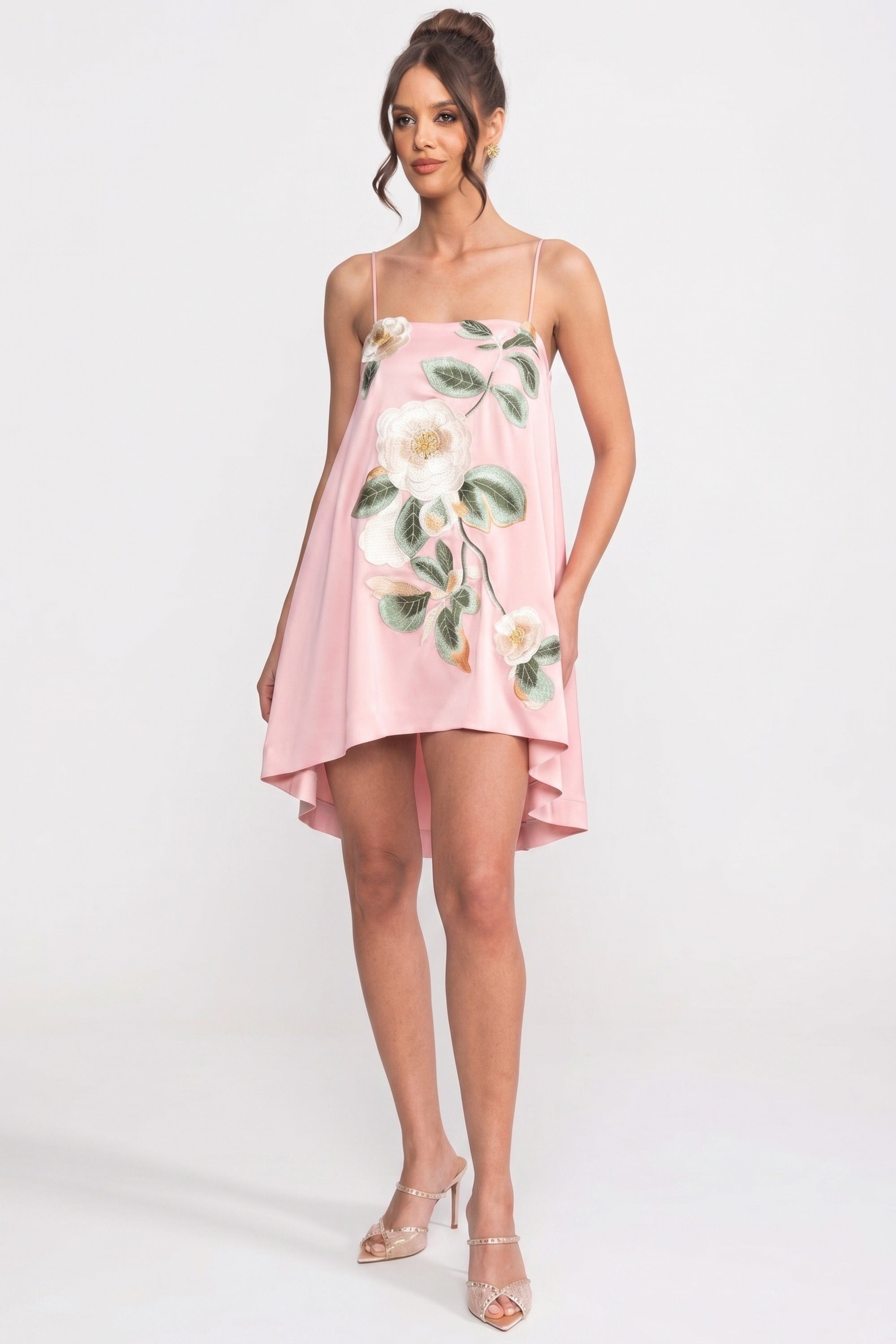 Rochie mini cu bretele spaghetti, cu aplicație florală 3D și fustă în linie A - roz