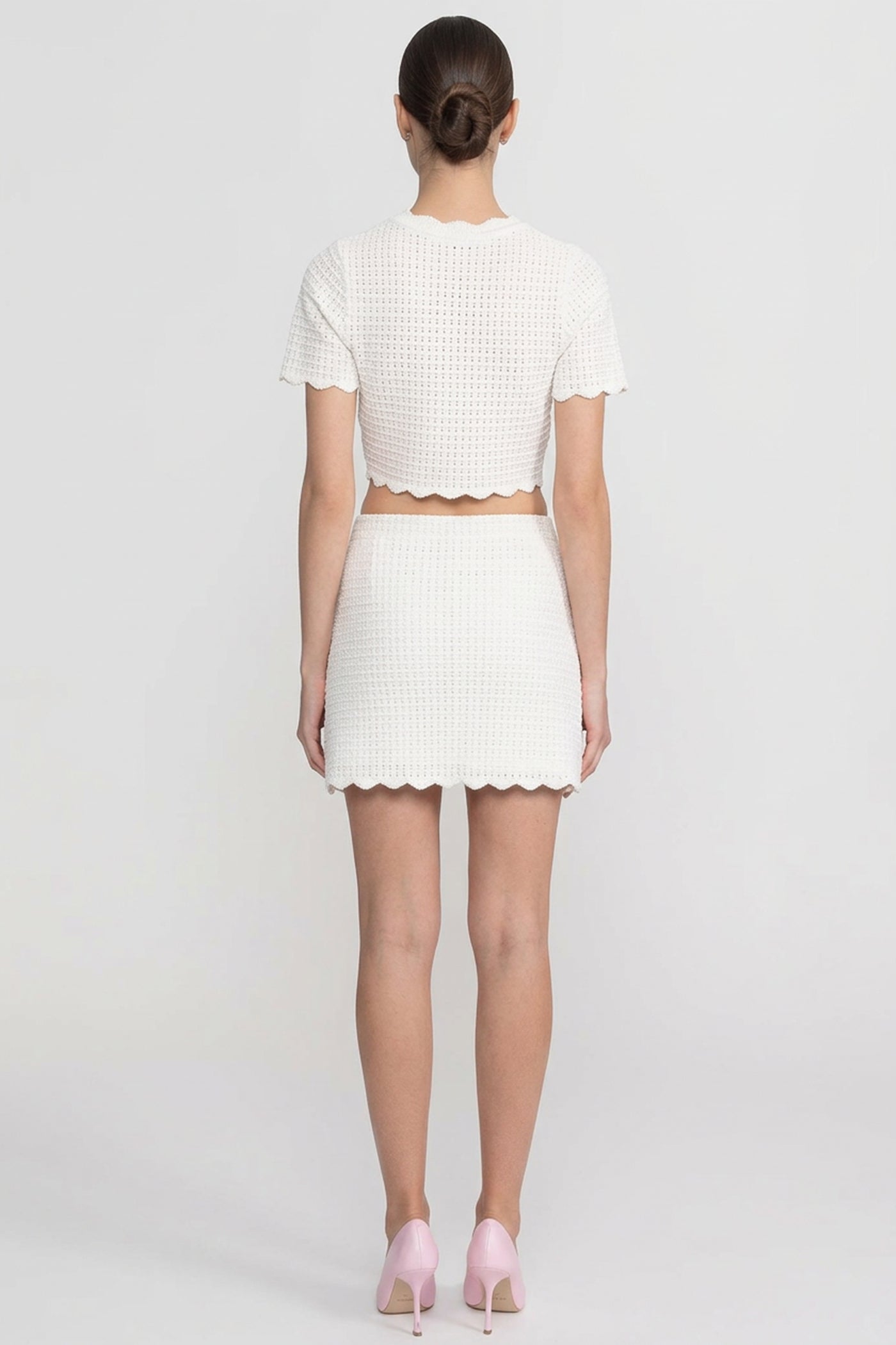 Set Cropped Co-Ord cu Margini Ondulate - Alb