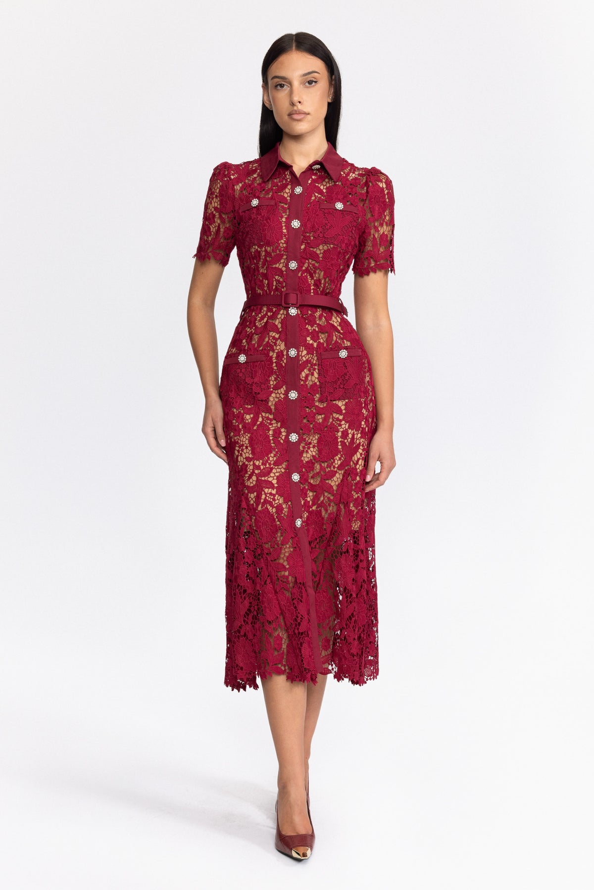 Rochie midi-cămașă din dantelă guipure cu nasturi din cristale - Burgundy 