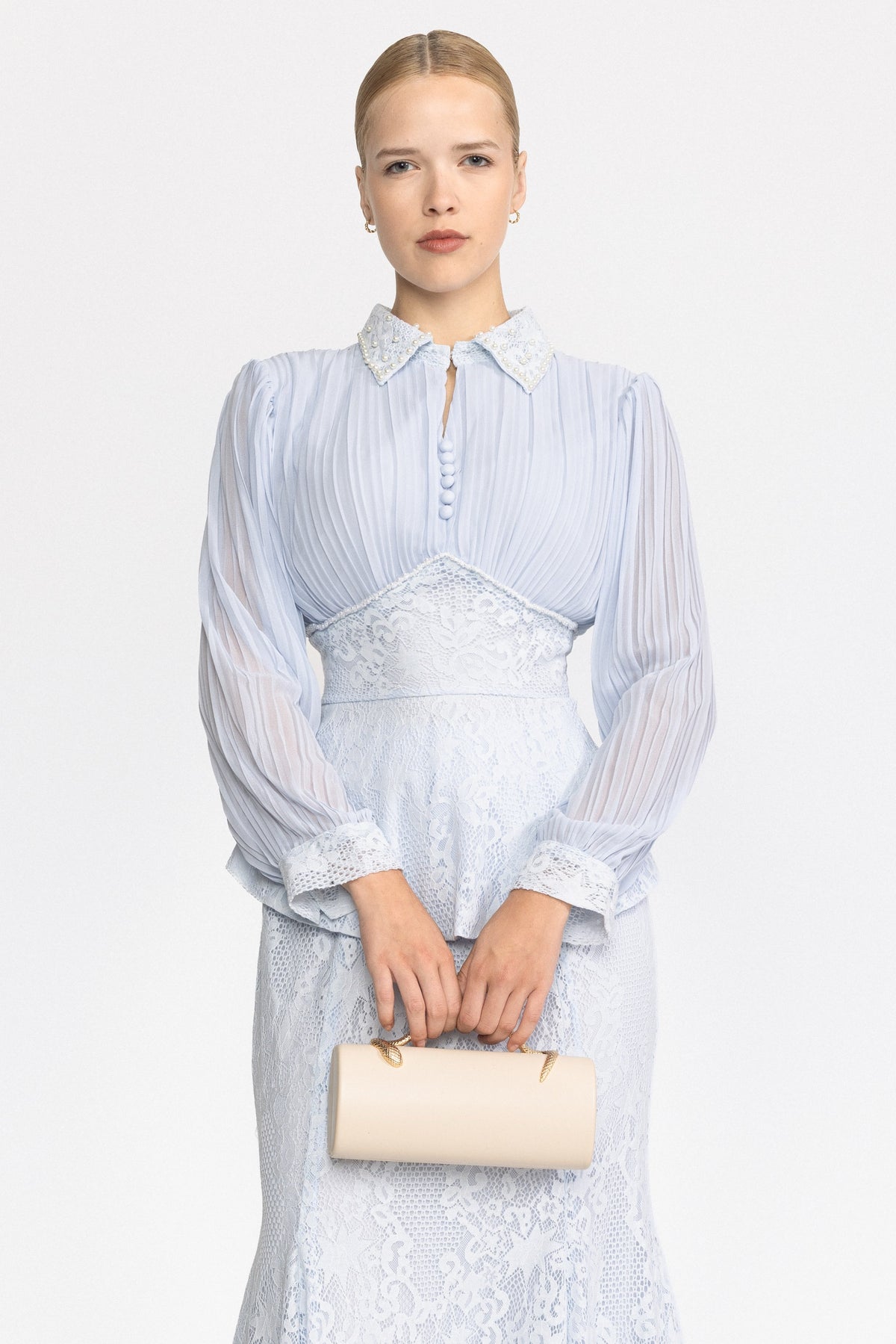 Set cu bluză peplum din șifon plisat și dantelă și fustă maxi - bleu deschis 
