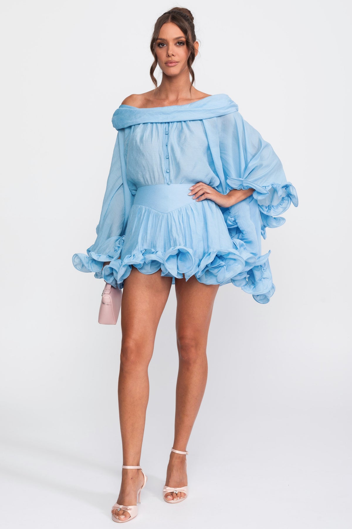 Rochie mini cu umerii goi și tiv cu volane, cu mâneci lungi - Light Blue 