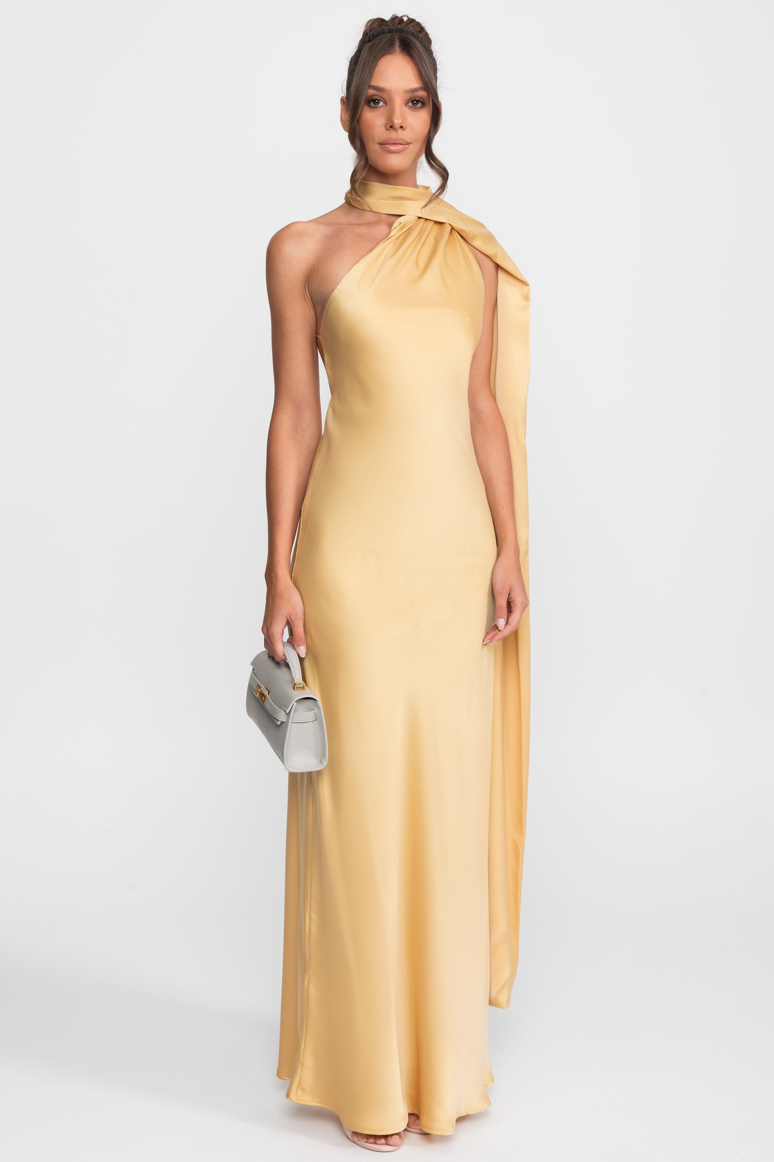 Rochie slip din satin cu halter răsucit și decolteu asimetric - Galben 
