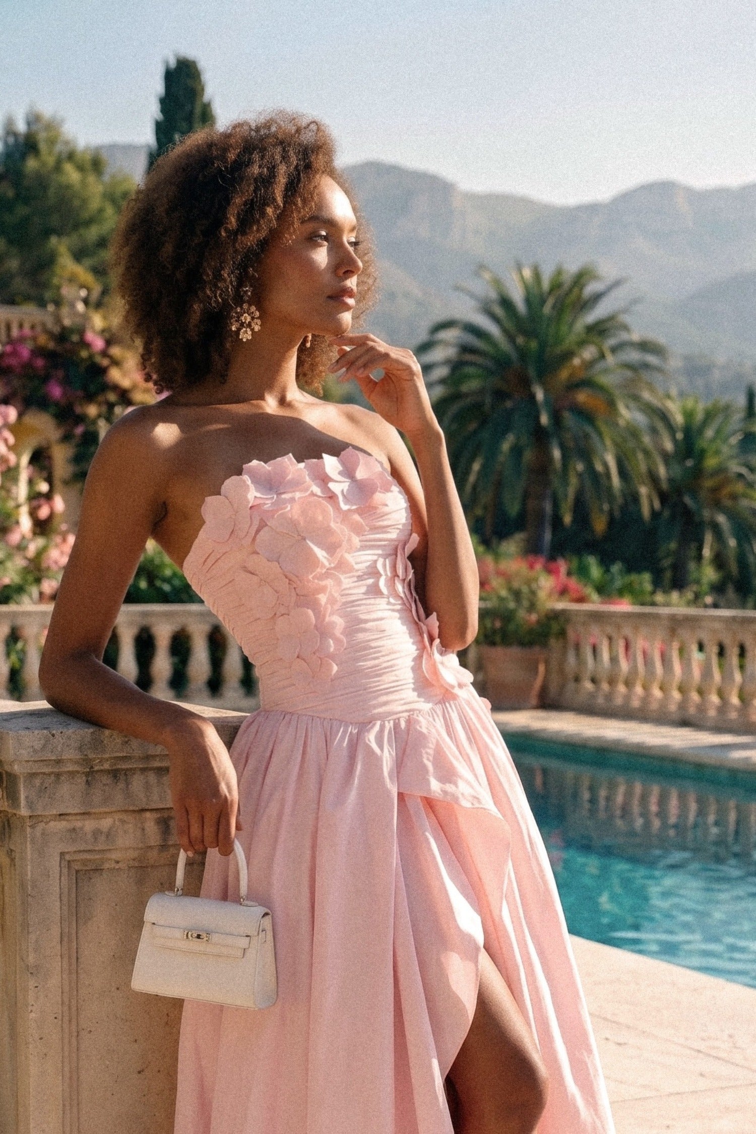 Rochie tip ballgown fără bretele, cu corsaj floral 3D și fustă amplă - Pink 